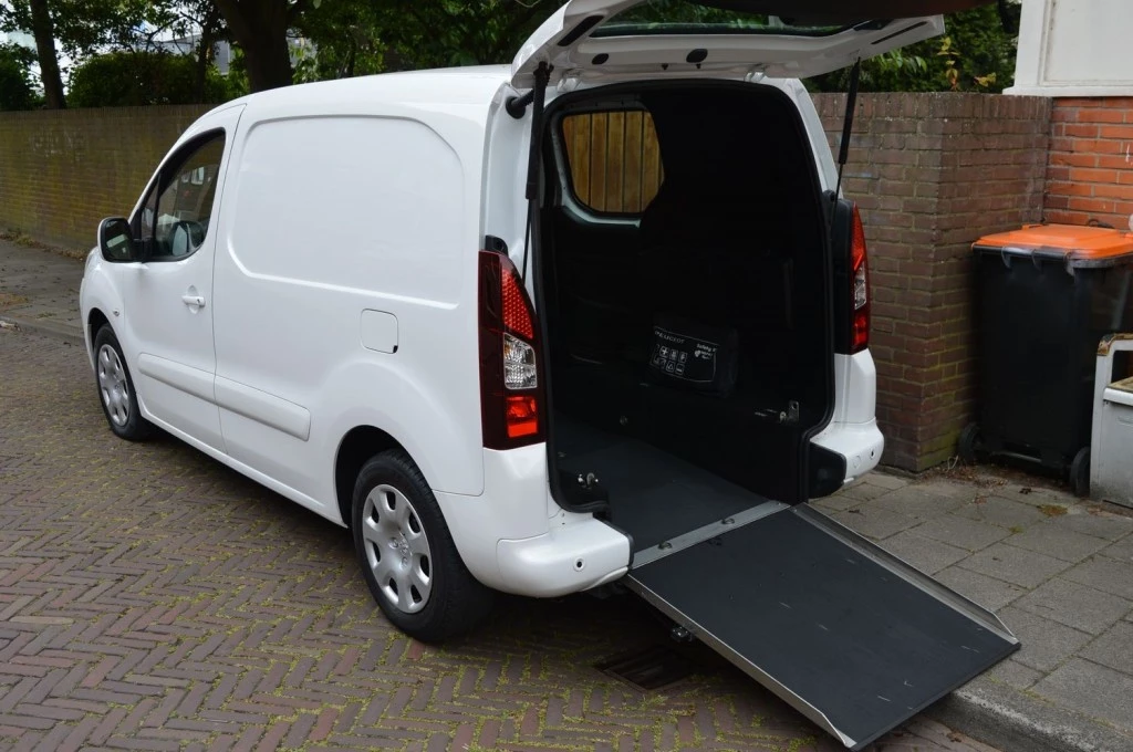 Hoofdafbeelding Peugeot Partner