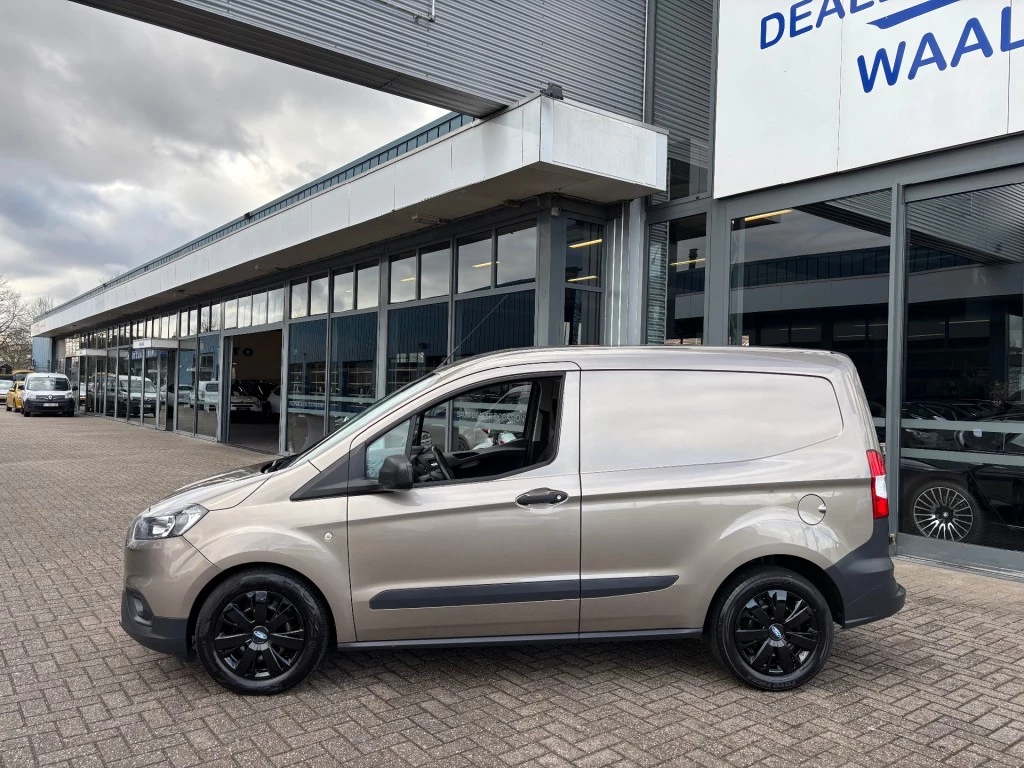 Hoofdafbeelding Ford Transit Courier