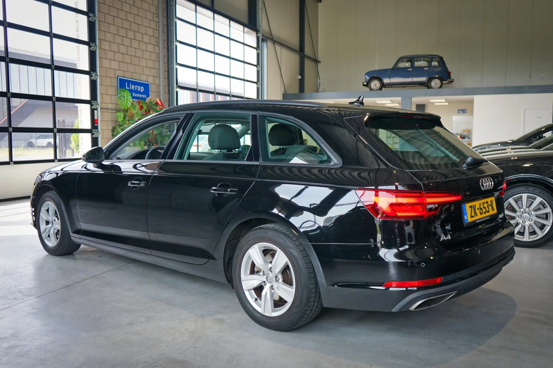 Hoofdafbeelding Audi A4