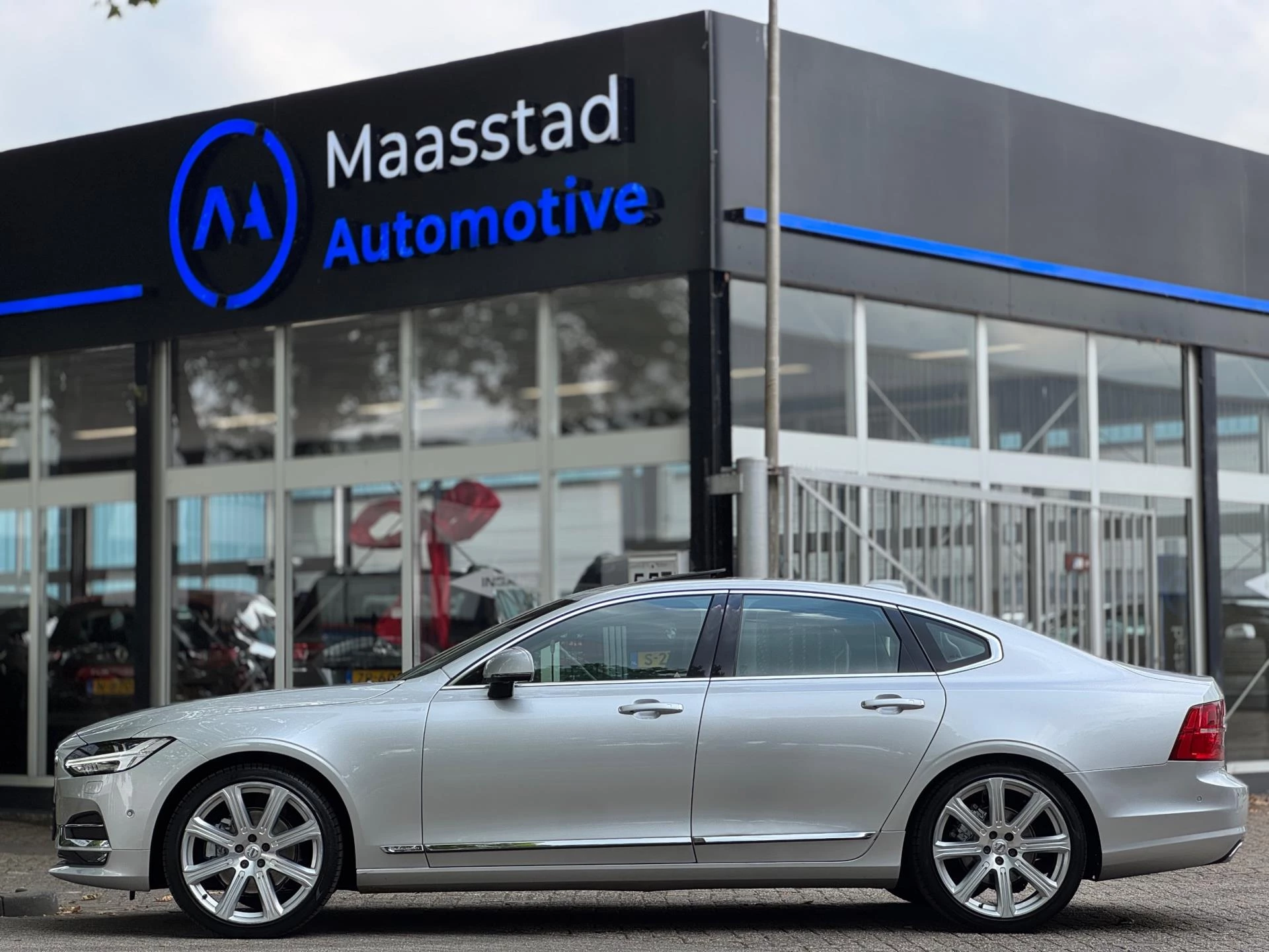 Hoofdafbeelding Volvo S90