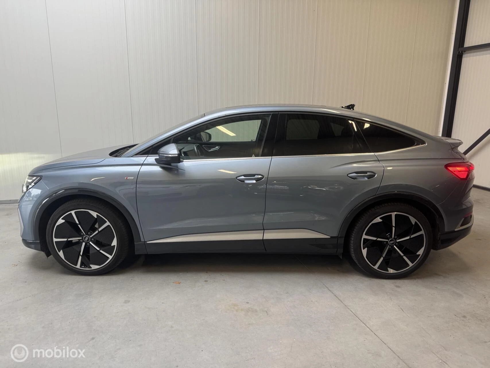 Hoofdafbeelding Audi Q4 Sportback e-tron