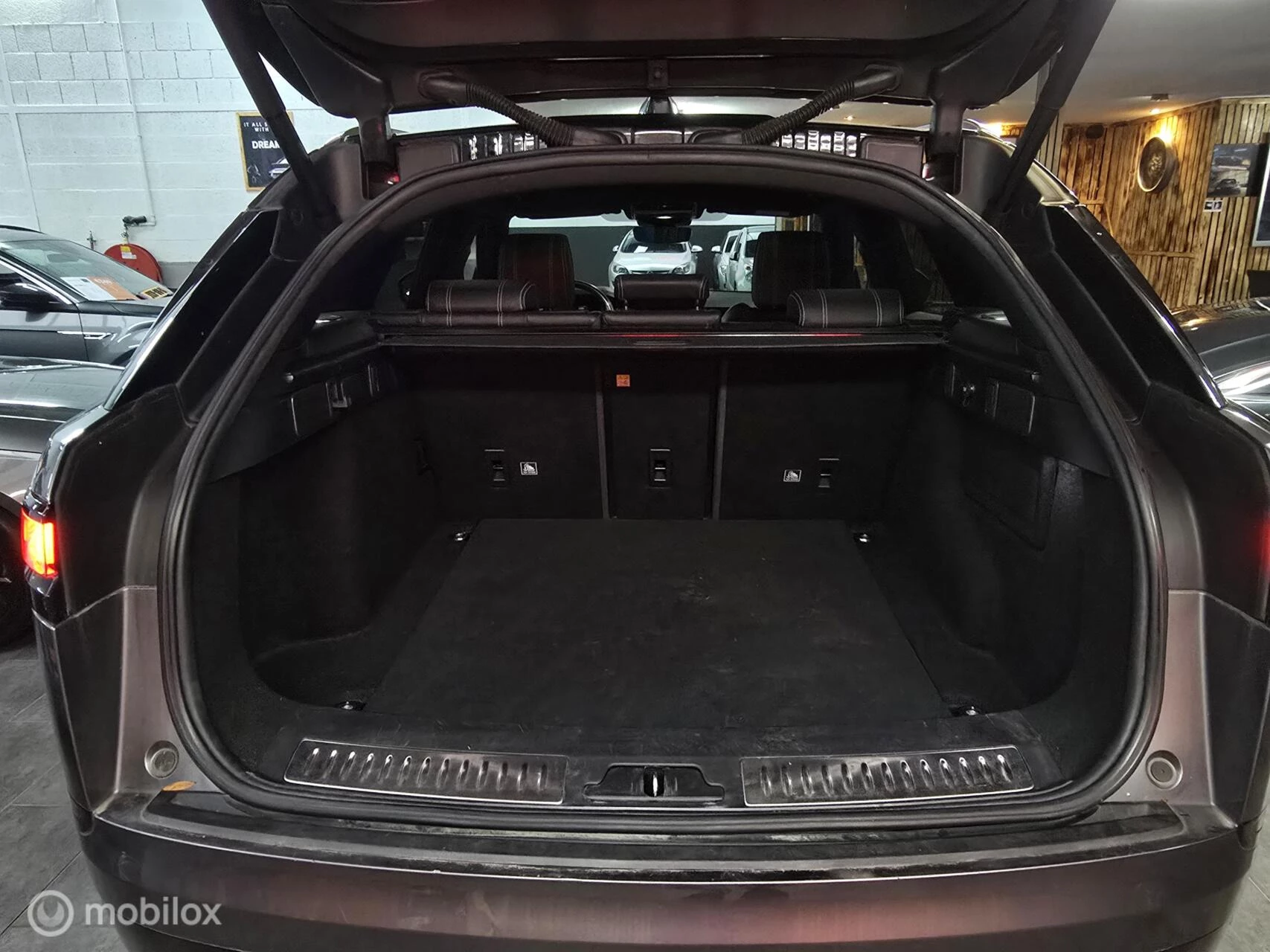 Hoofdafbeelding Land Rover Range Rover Velar