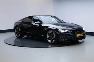 Hoofdafbeelding Audi e-tron GT Audi e-tron GT RS 93 kWh | Dynamic pakket plus | Keramische remmen | RS Designpakket rood | Carbon | B&O | Parking | City | Tour |