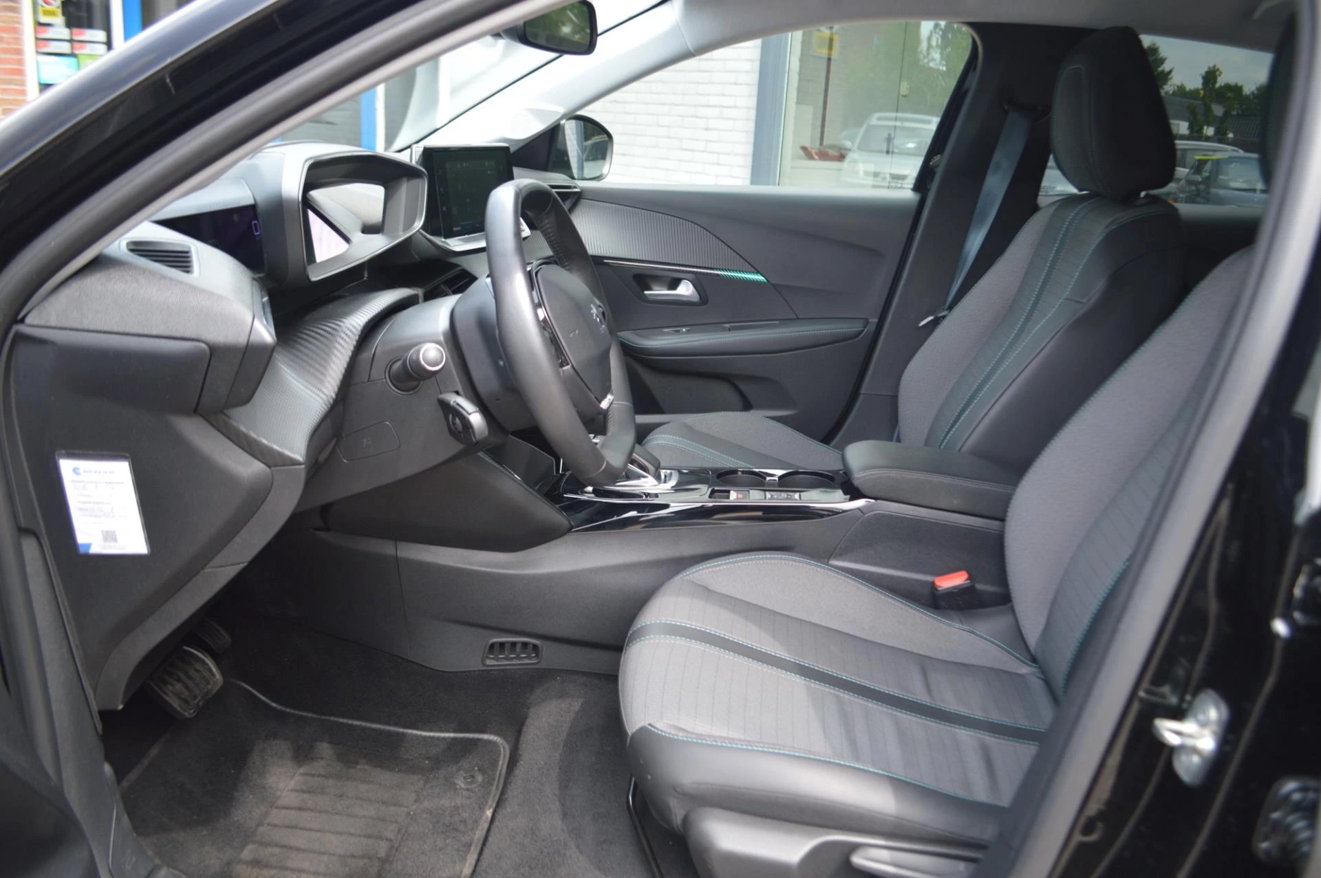 Hoofdafbeelding Peugeot e-208