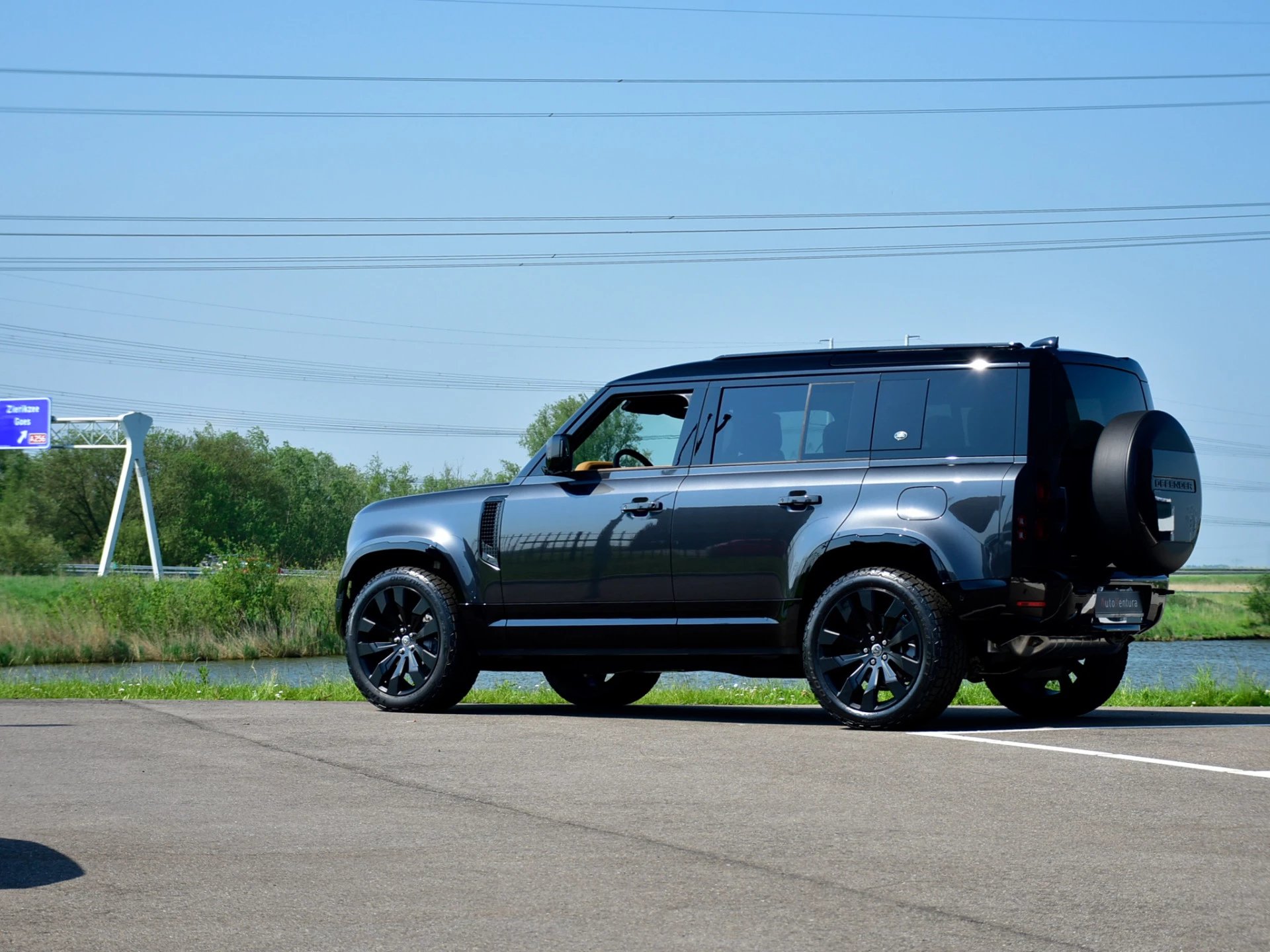 Hoofdafbeelding Land Rover Defender