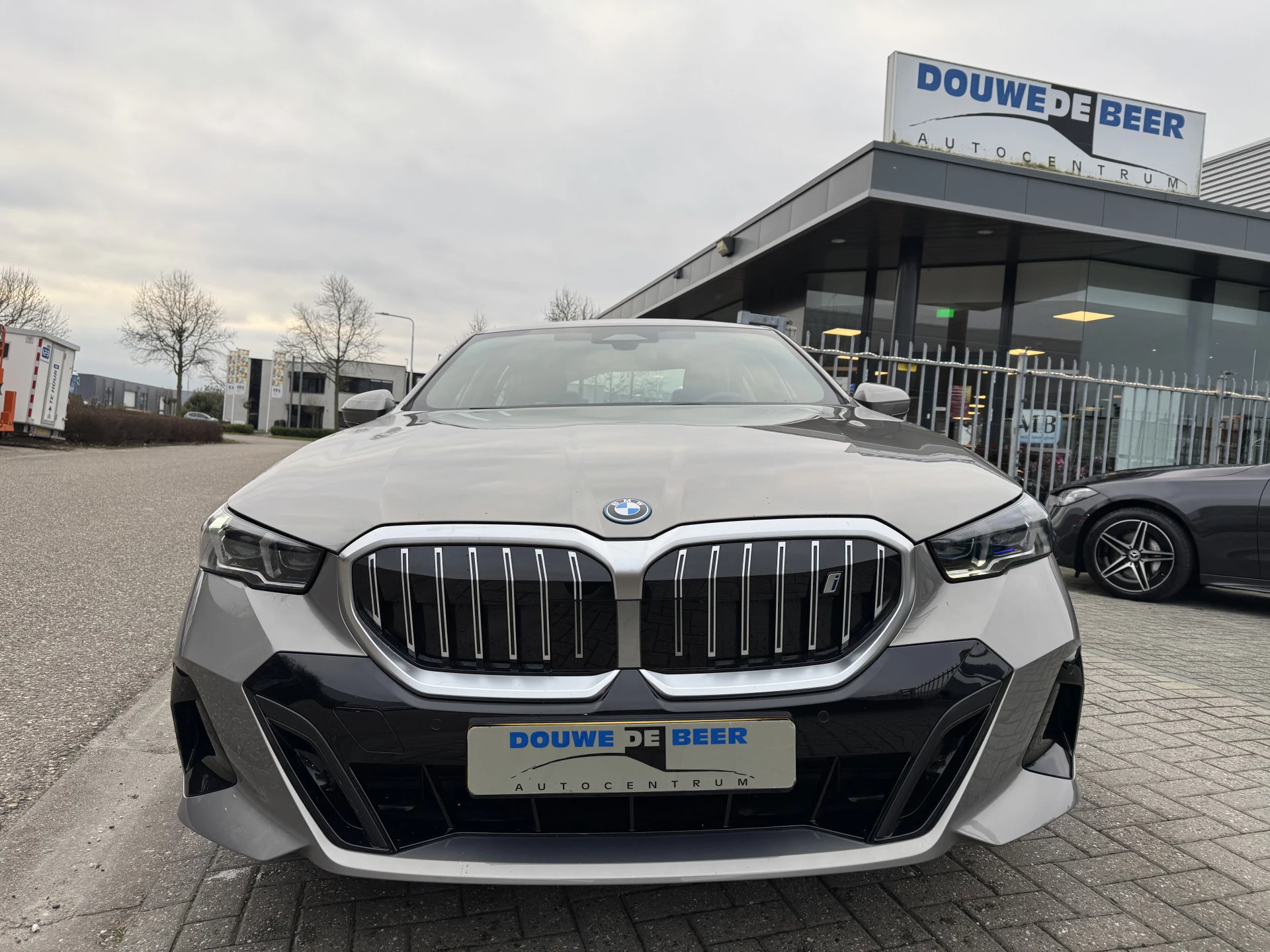 Hoofdafbeelding BMW i5