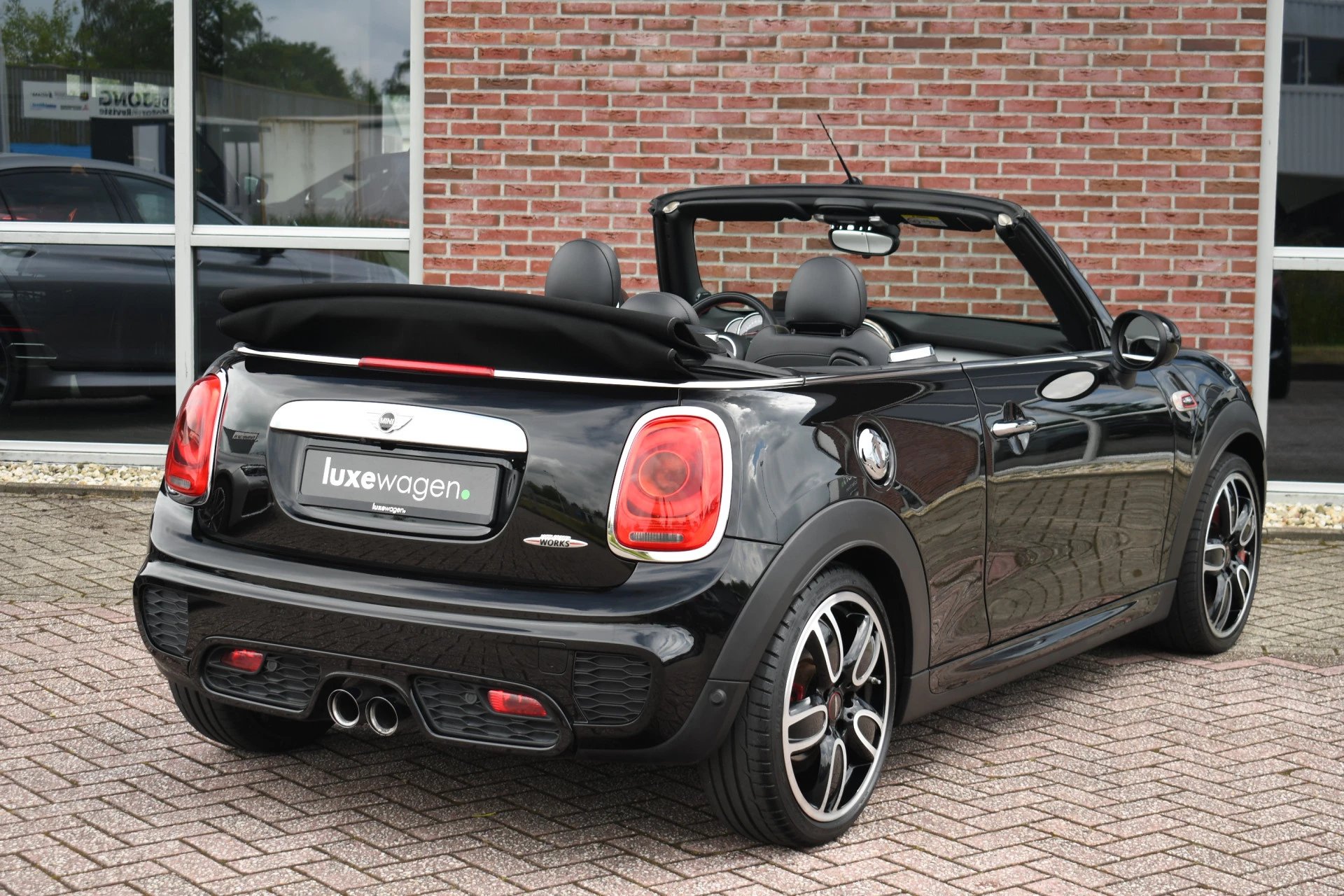 Hoofdafbeelding MINI Cabrio