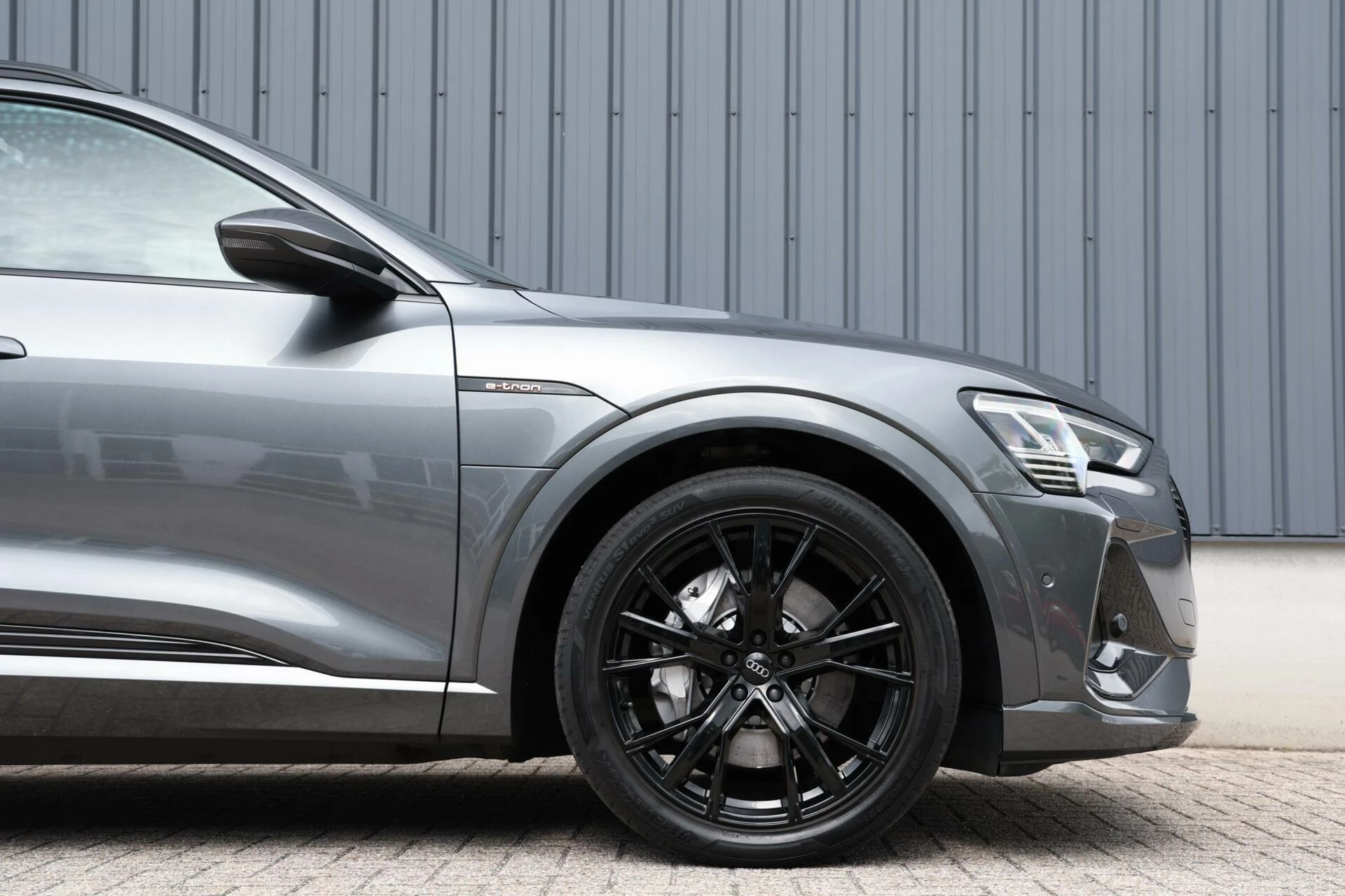 Hoofdafbeelding Audi e-tron