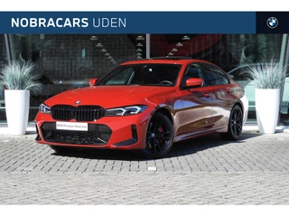 BMW 3 Serie 330i M Sport Automaat / Schuif-kanteldak / Trekhaak / Sportstoelen / Adaptieve LED / M Sportonderstel / Stoelevrwarming