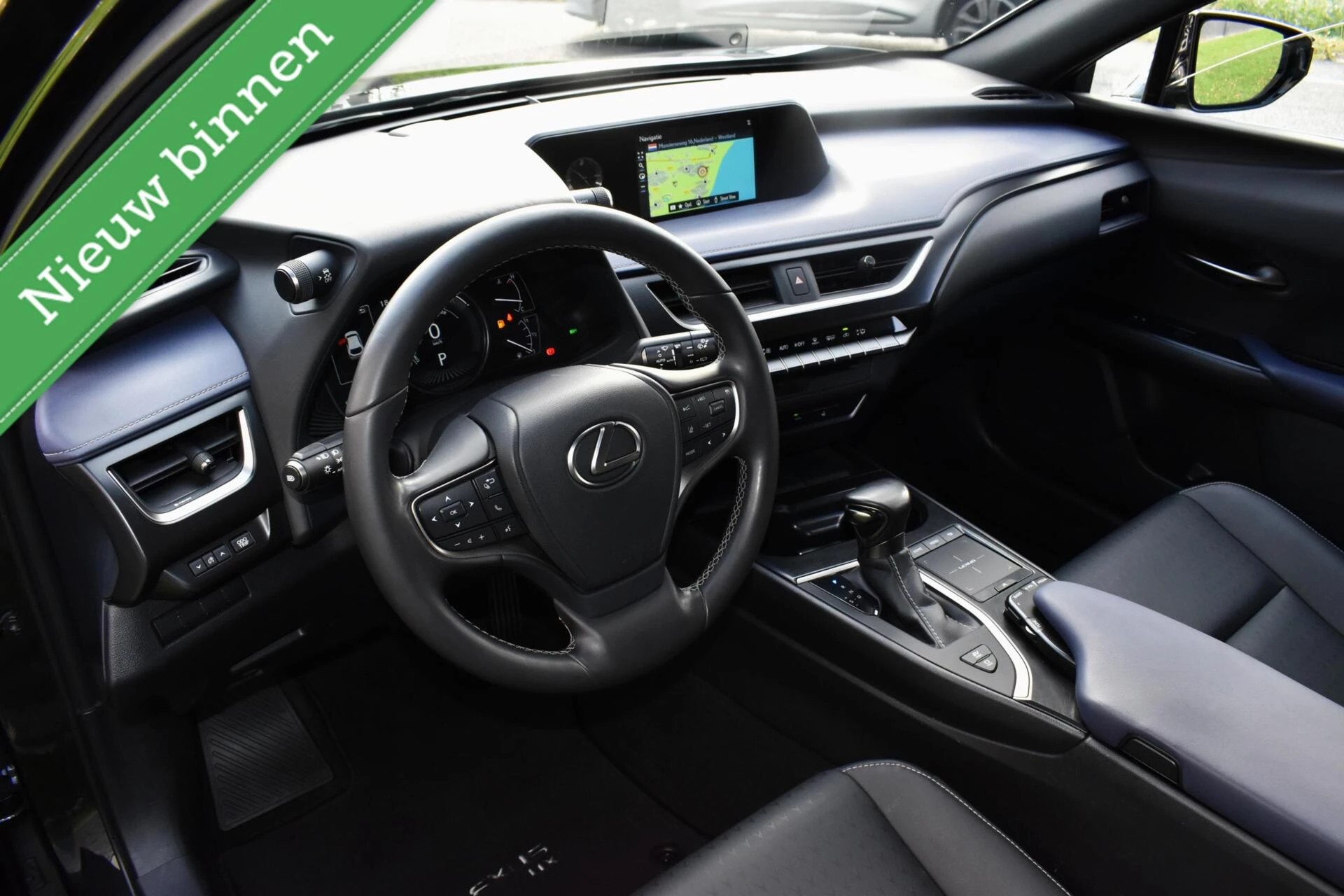 Hoofdafbeelding Lexus UX