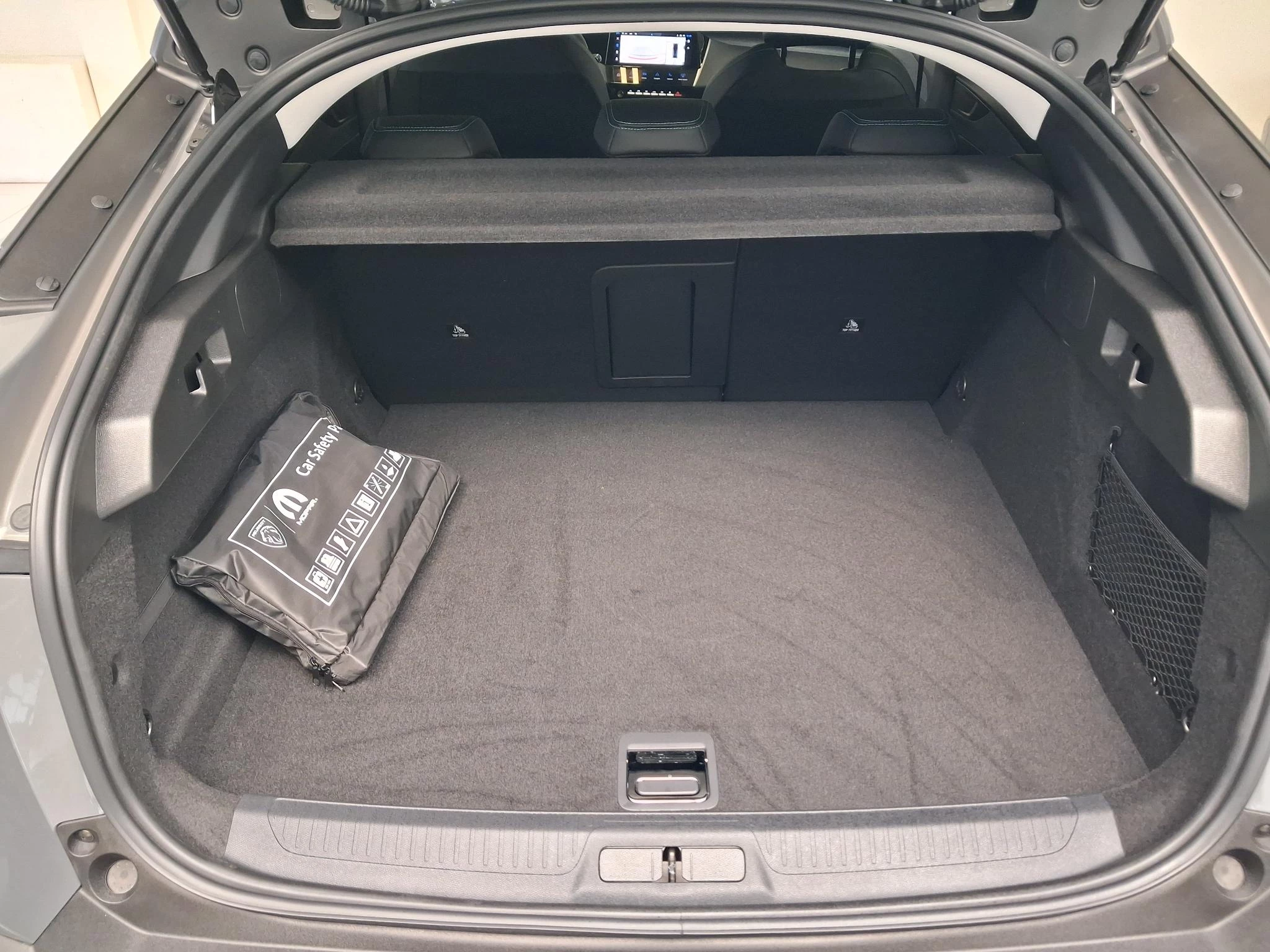 Hoofdafbeelding Peugeot 408