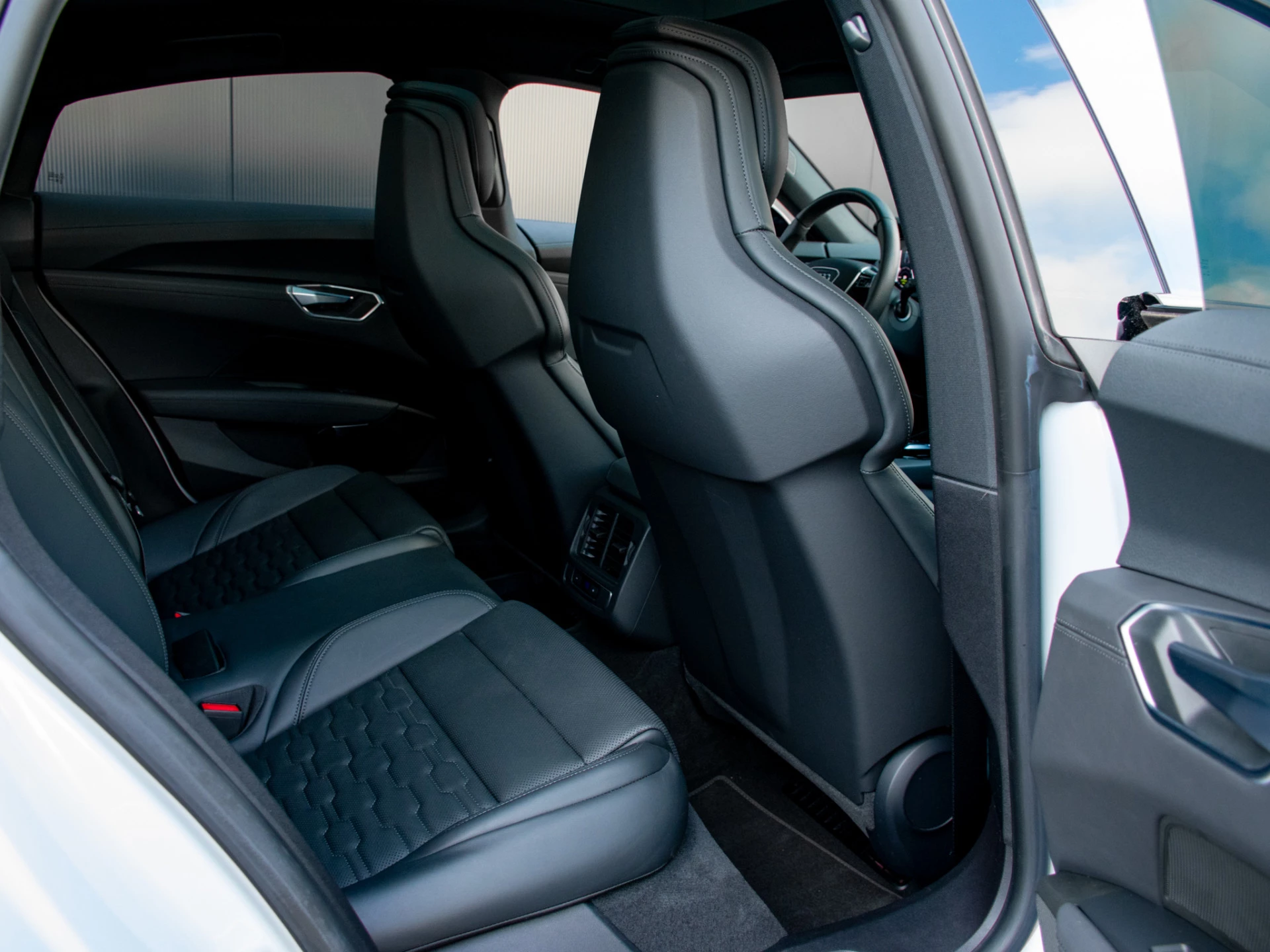 Hoofdafbeelding Audi e-tron GT