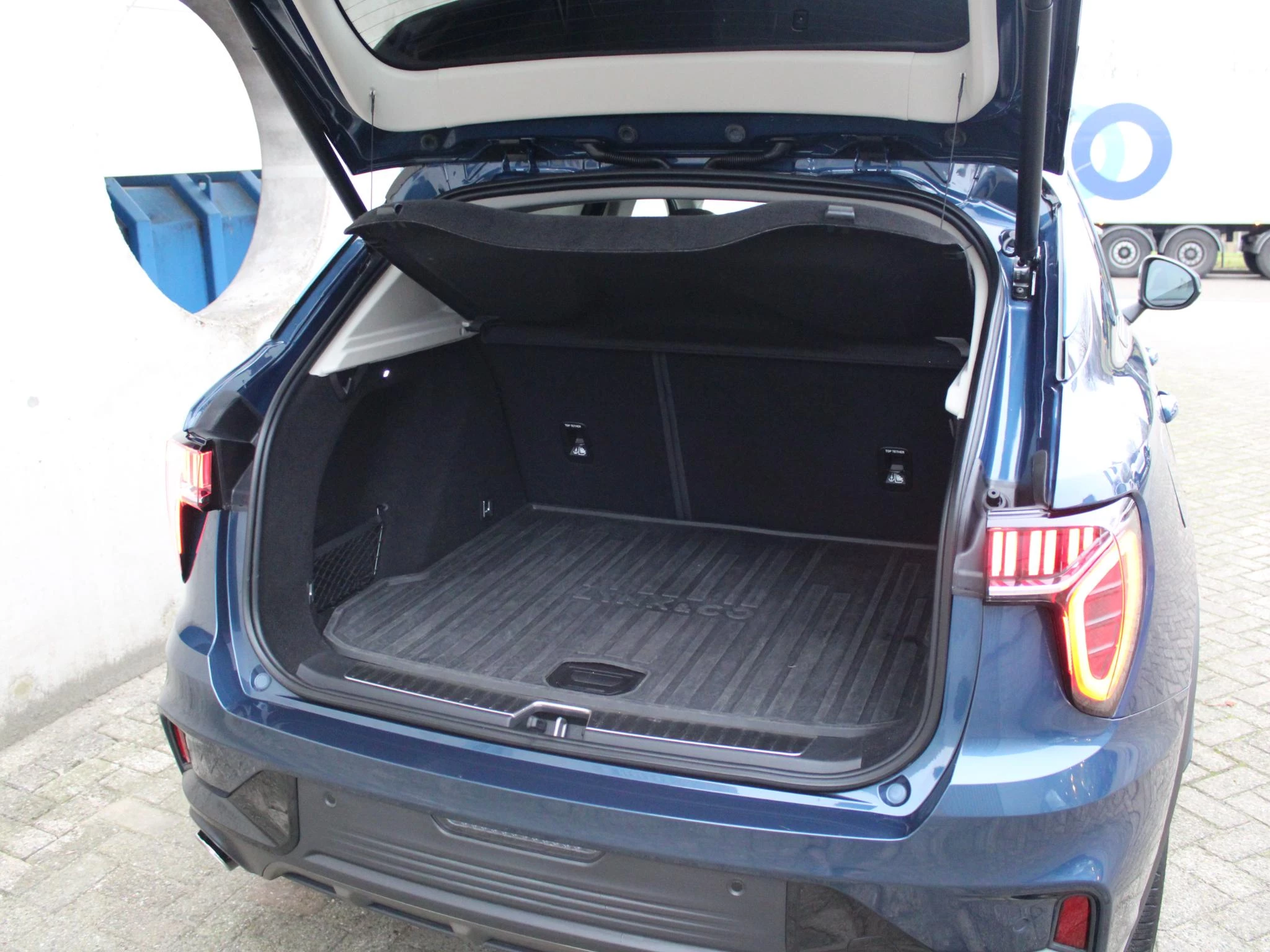 Hoofdafbeelding Lynk & Co 01