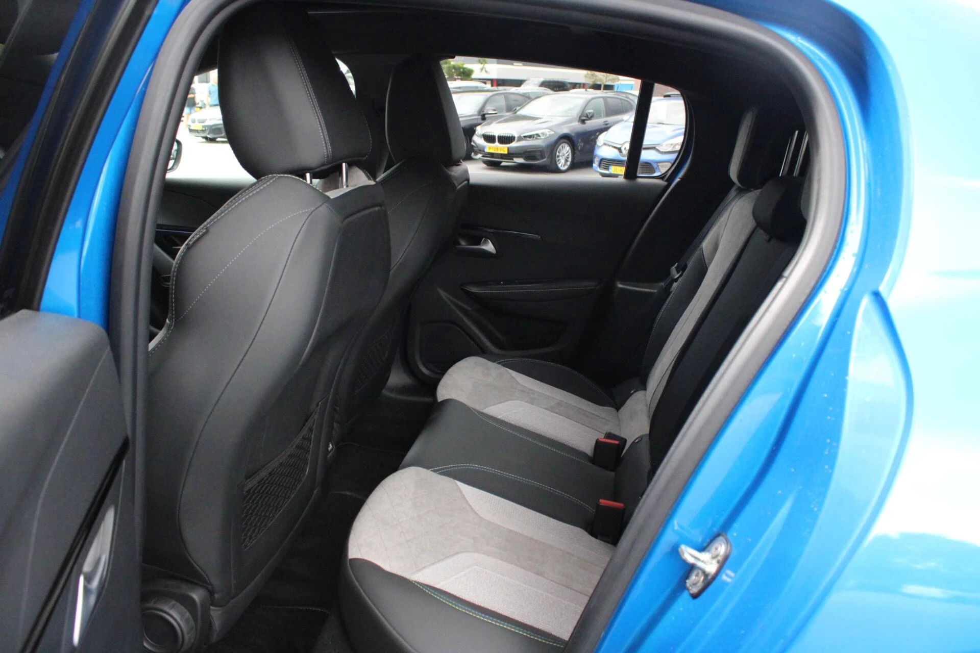 Hoofdafbeelding Peugeot e-208