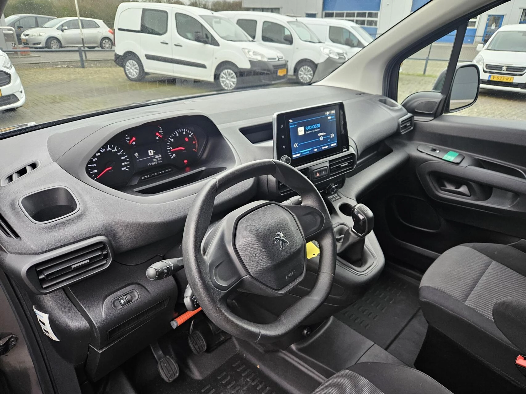 Hoofdafbeelding Peugeot Partner