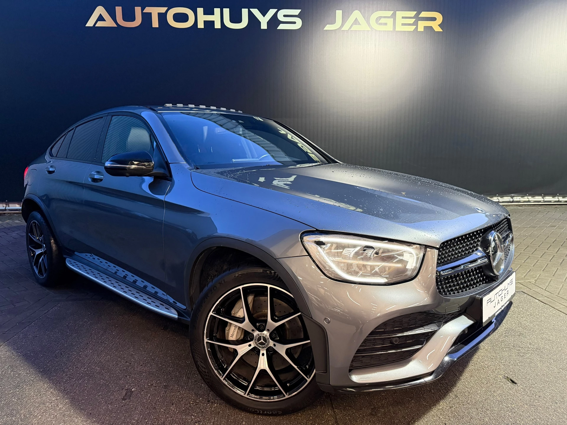 Hoofdafbeelding Mercedes-Benz GLC