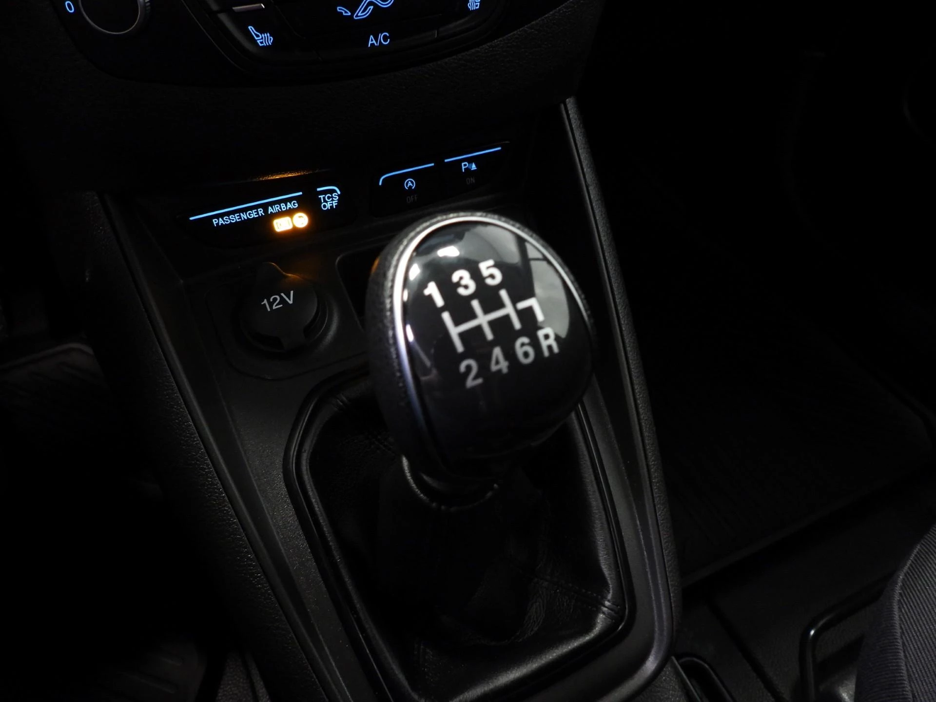 Hoofdafbeelding Ford Transit Courier
