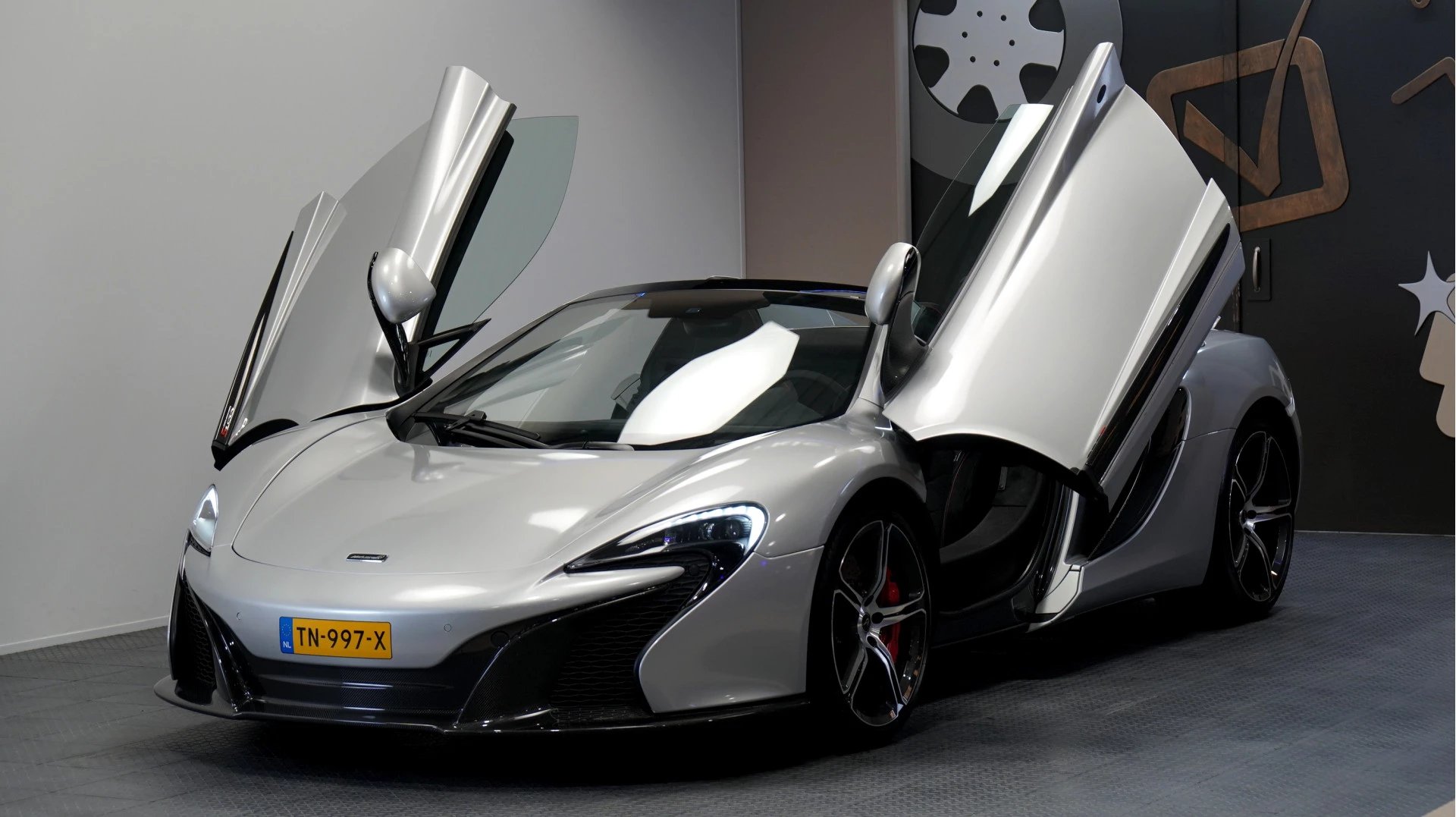 Hoofdafbeelding McLaren 650S