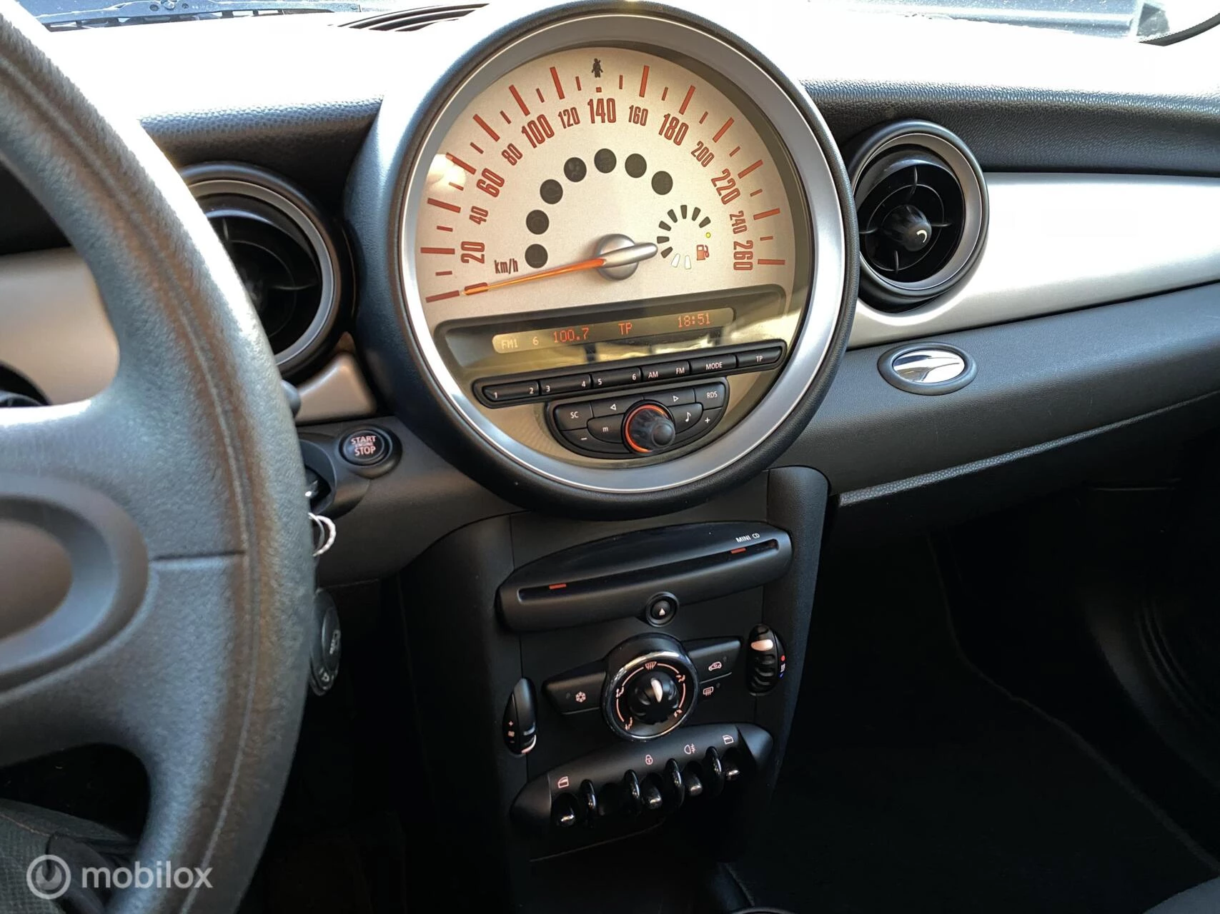 Hoofdafbeelding MINI One