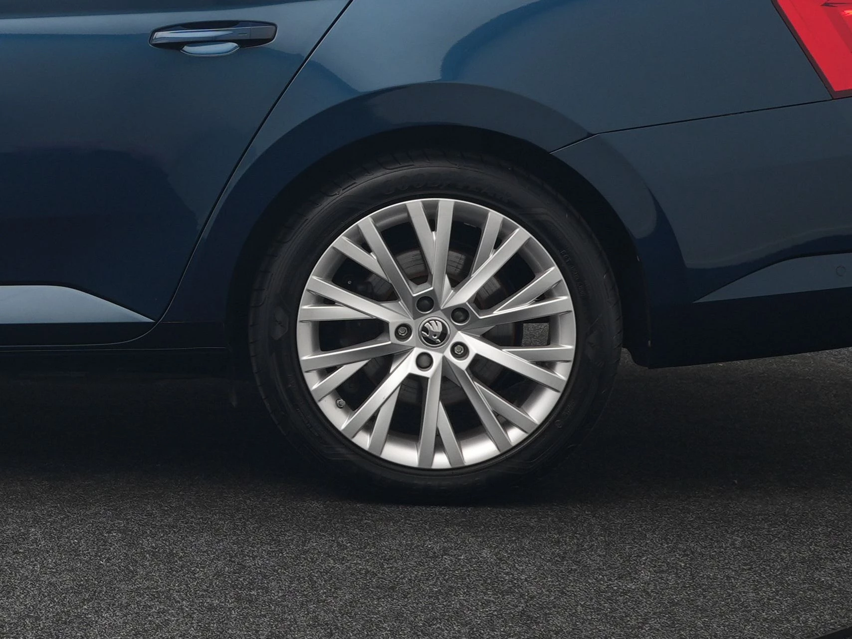 Hoofdafbeelding Škoda Superb