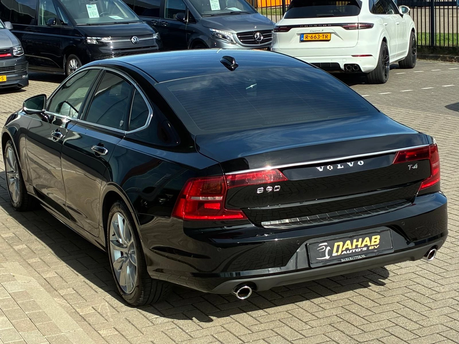 Hoofdafbeelding Volvo S90