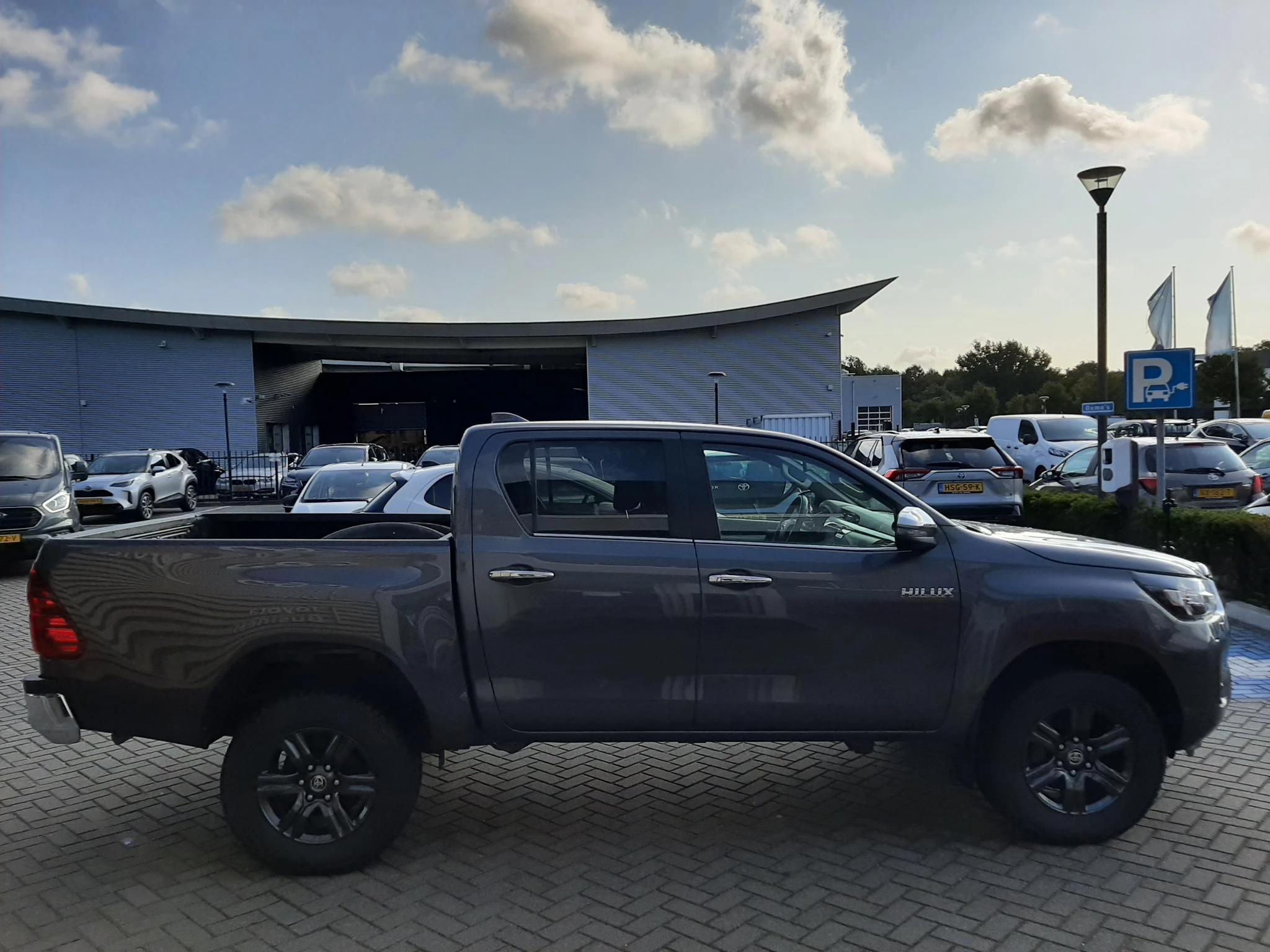 Hoofdafbeelding Toyota Hilux