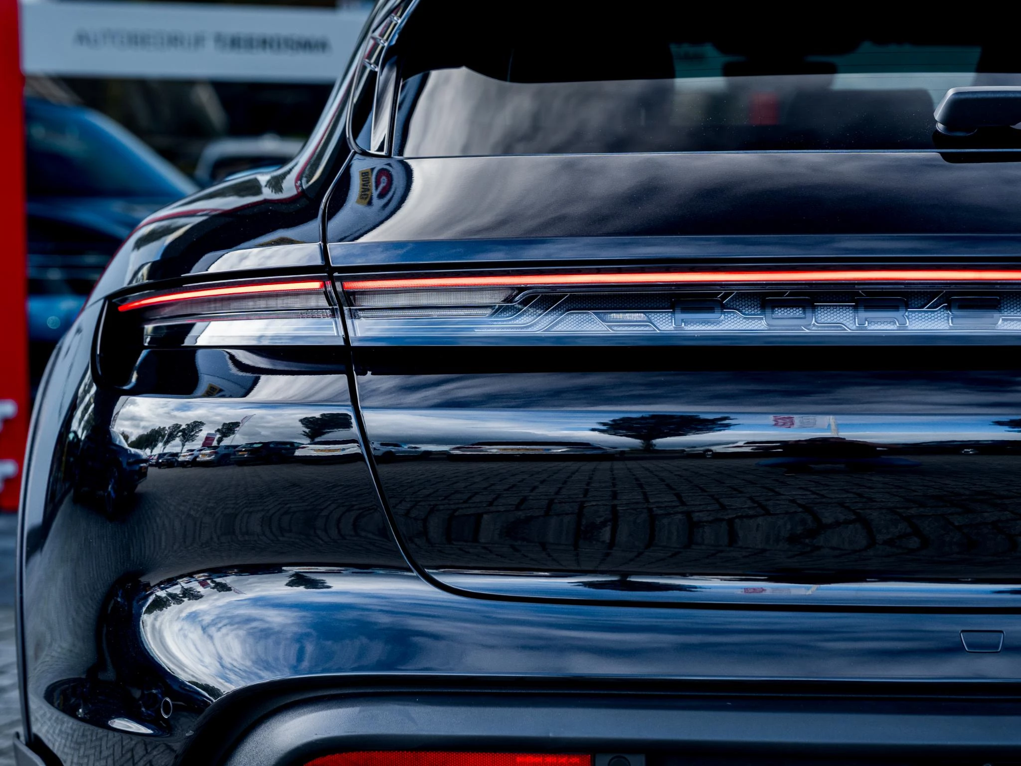 Hoofdafbeelding Porsche Taycan