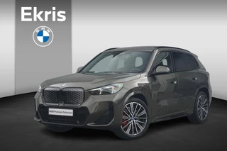 BMW iX1 eDrive20 M Sport Pro / Individual / Panorama Dak / Trekhaak / Comfort Acces / Harman Kardon / Innovation / Driving Assistant Professional