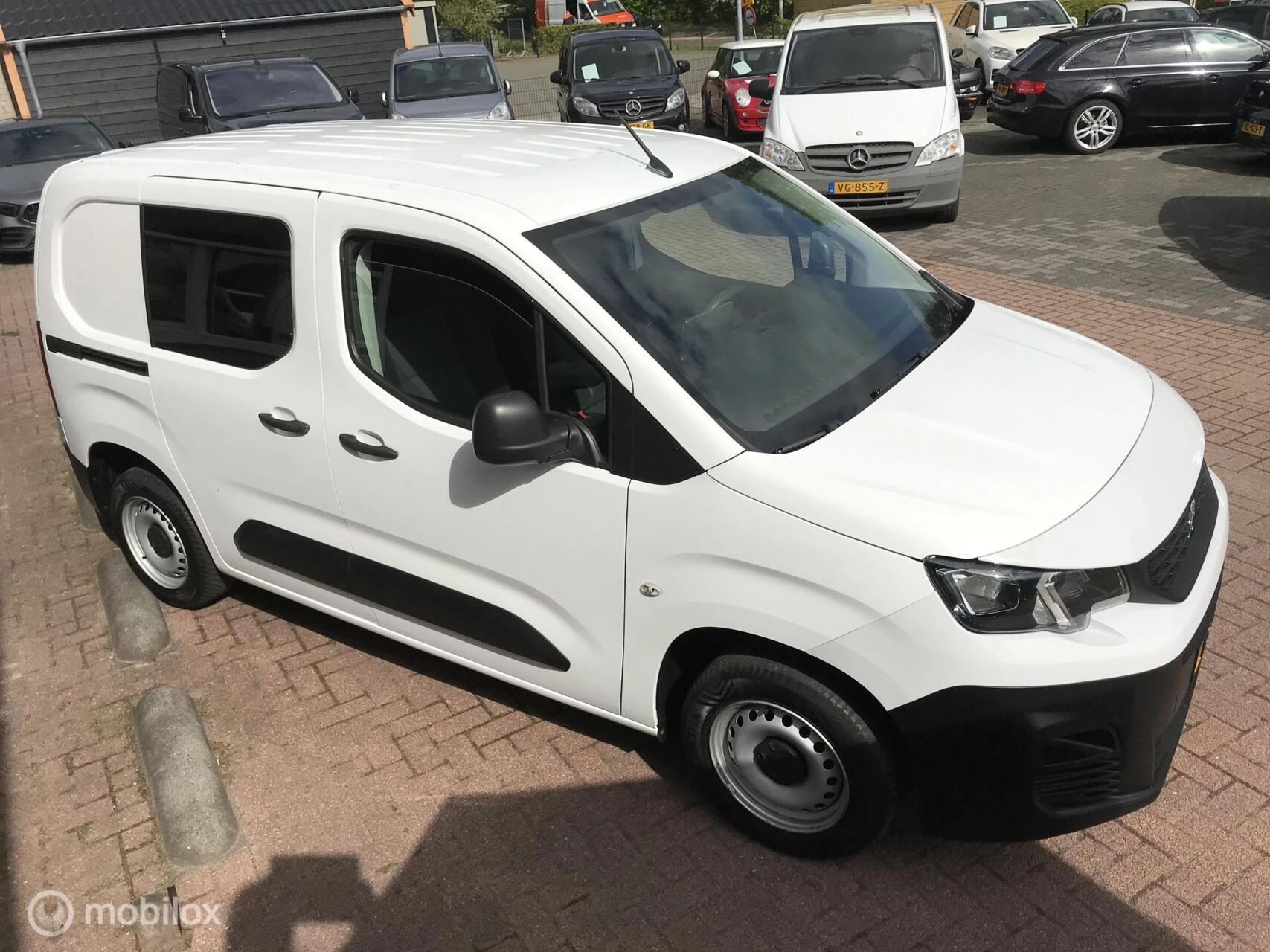 Hoofdafbeelding Peugeot Partner