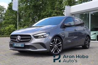 Hoofdafbeelding Mercedes-Benz B-Klasse Mercedes-Benz B-klasse 180 Sfeerverlichting, Apple Carplay/Android Auto, Stoelverwarming