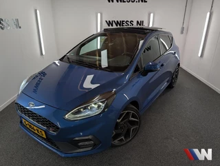 Hoofdafbeelding Ford Fiesta Ford Fiesta 1.5 EcoBoost ST-3 | Pano | Dealer ond. | Org. NL