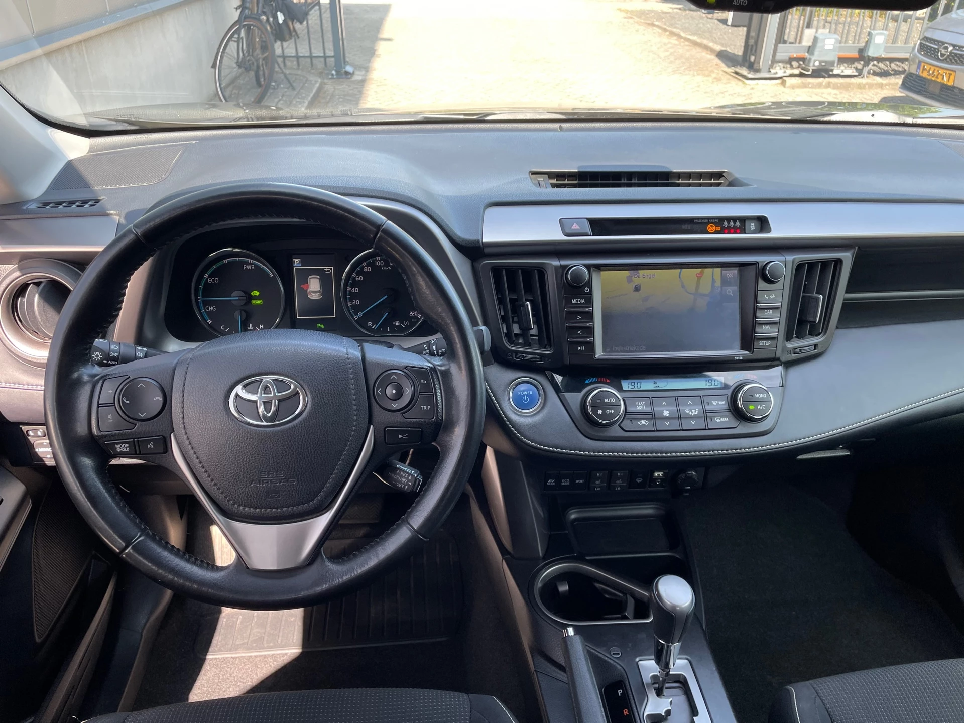Hoofdafbeelding Toyota RAV4
