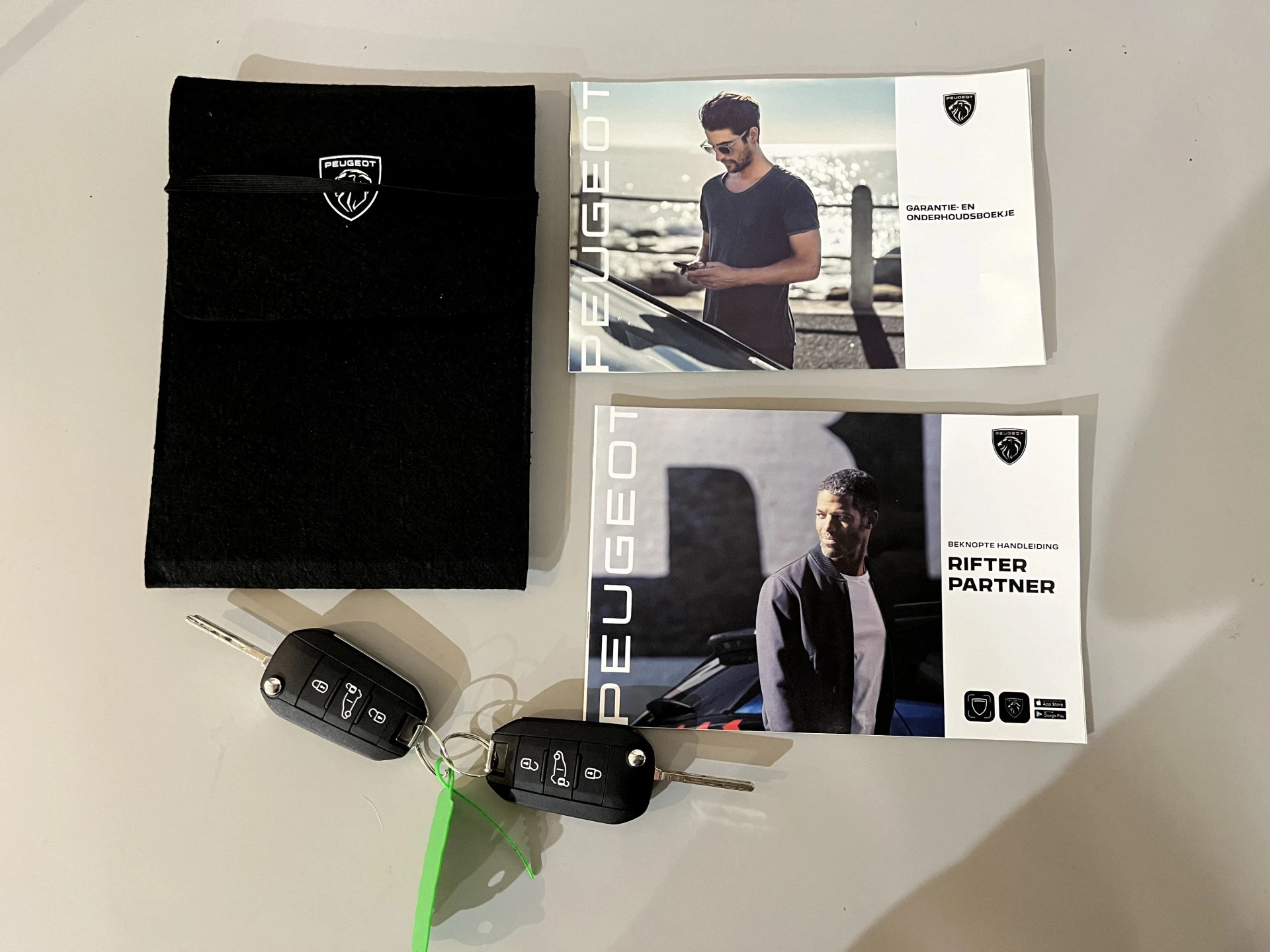 Hoofdafbeelding Peugeot Partner