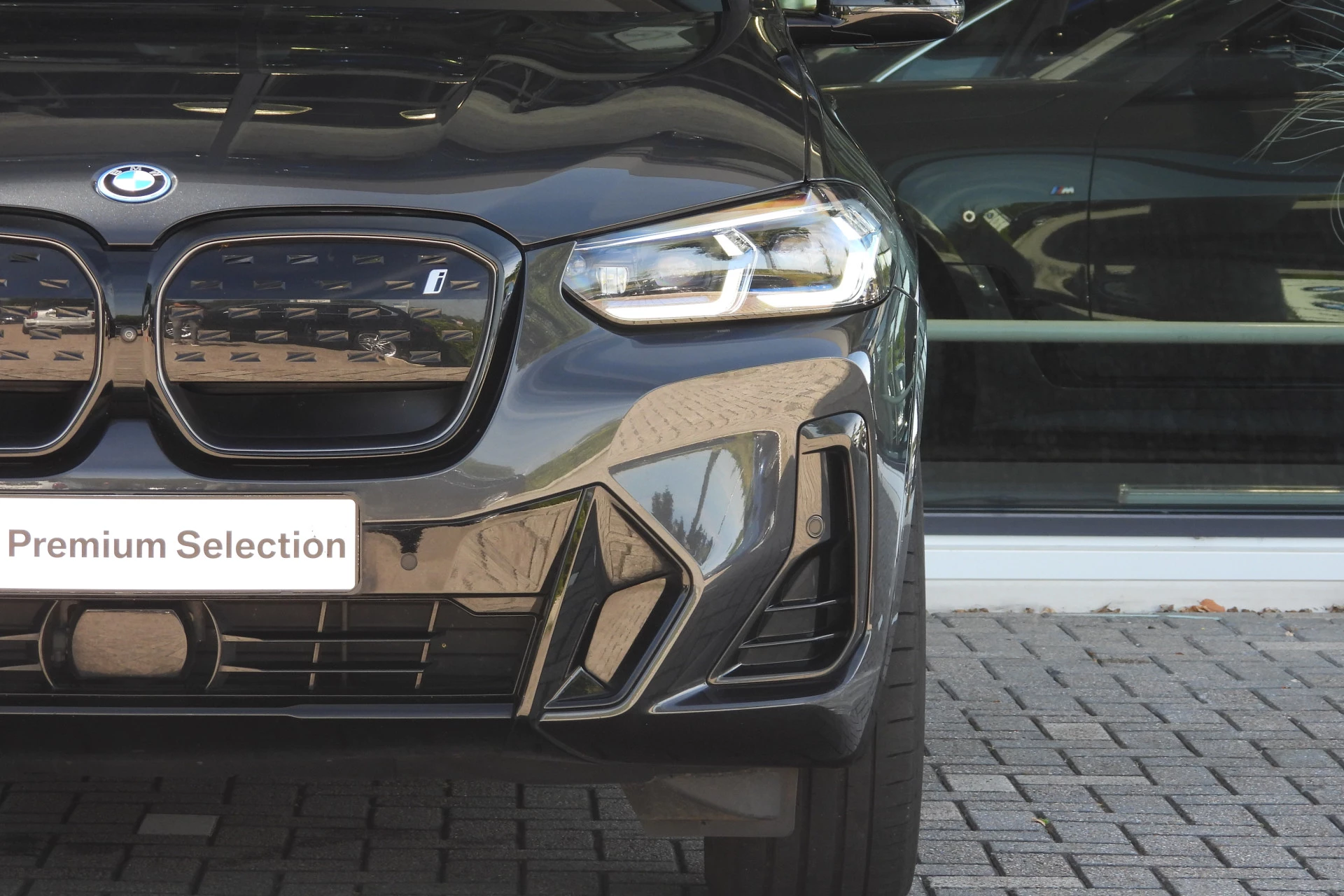 Hoofdafbeelding BMW iX3