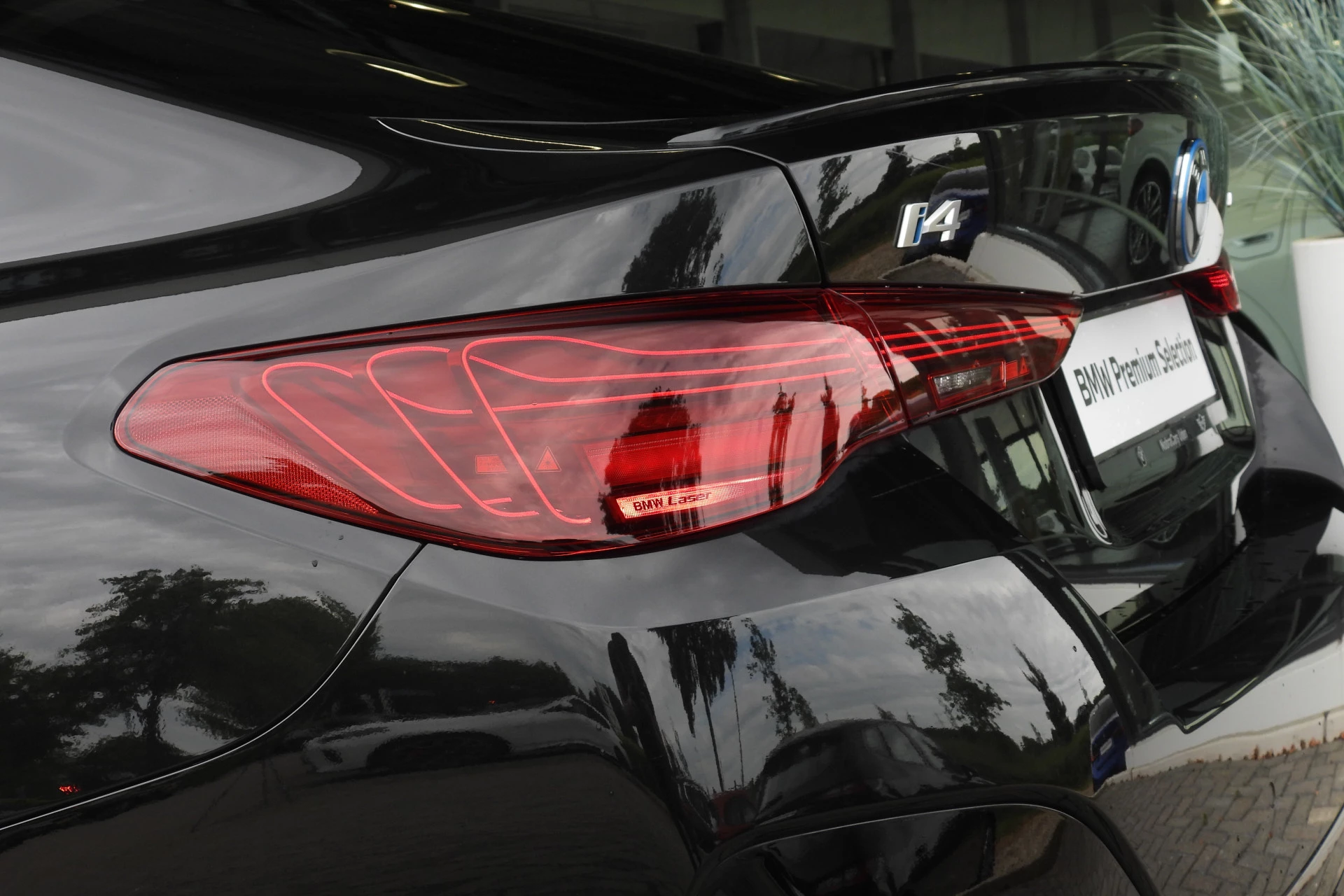 Hoofdafbeelding BMW i4