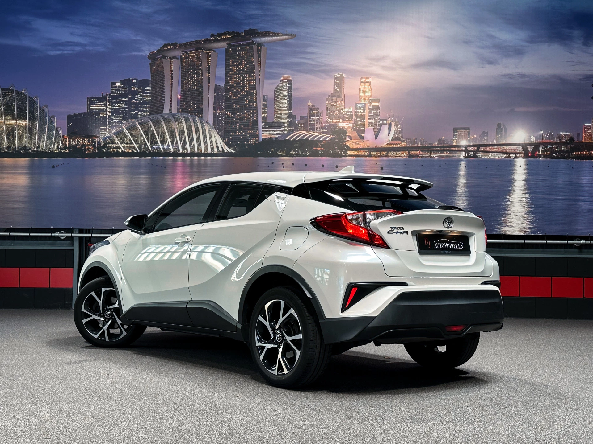 Hoofdafbeelding Toyota C-HR
