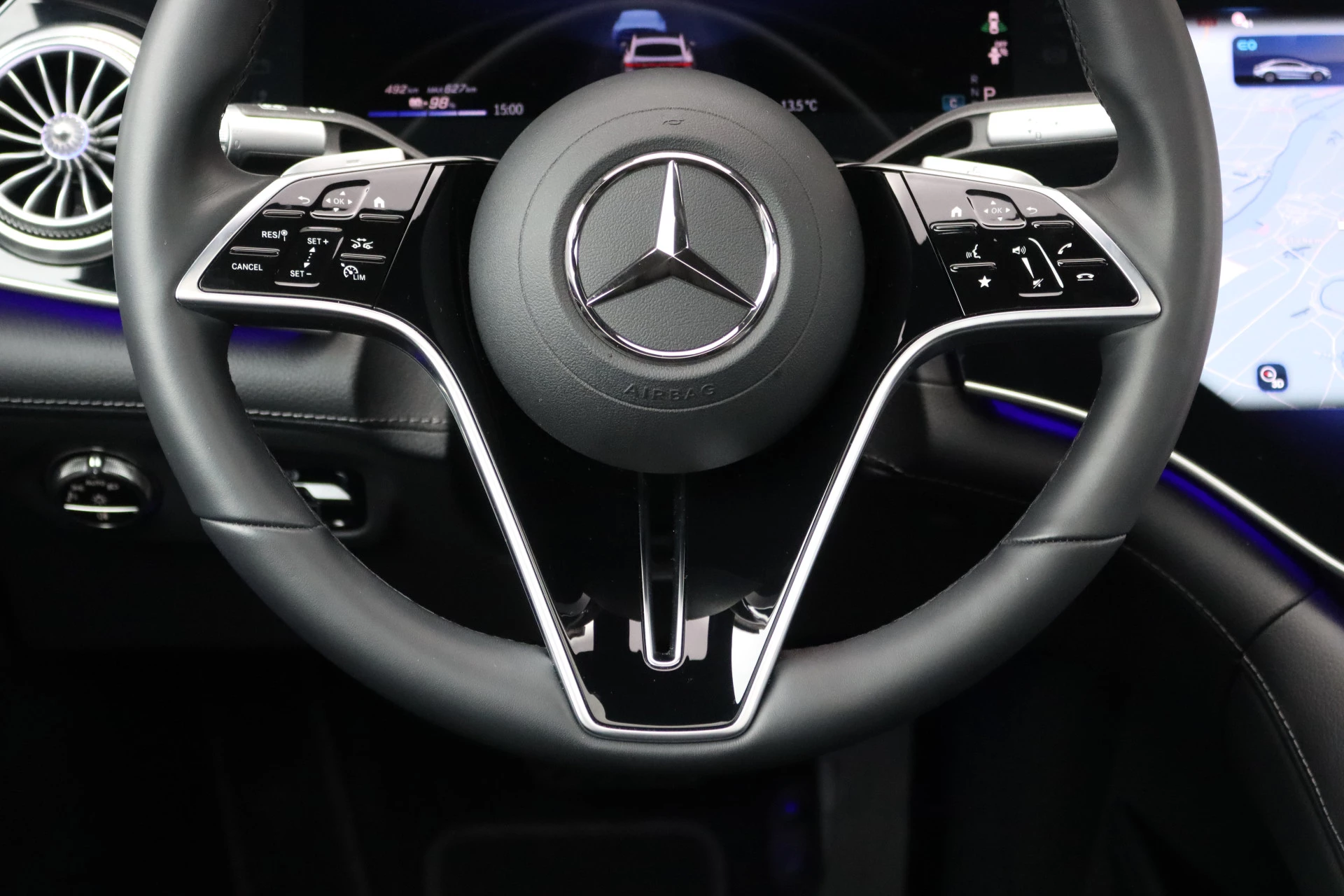 Hoofdafbeelding Mercedes-Benz EQS