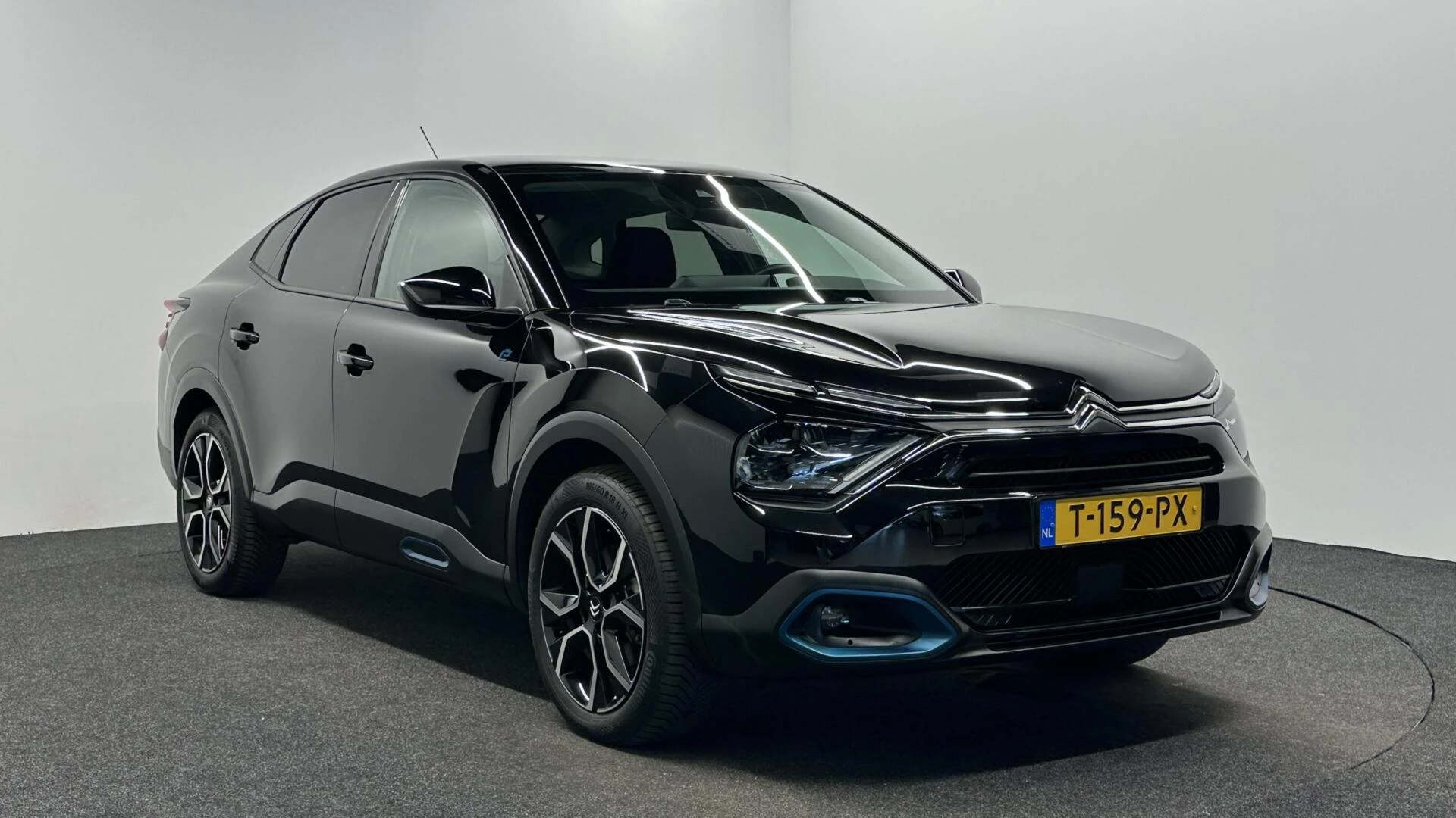 Hoofdafbeelding Citroën ë-C4 X