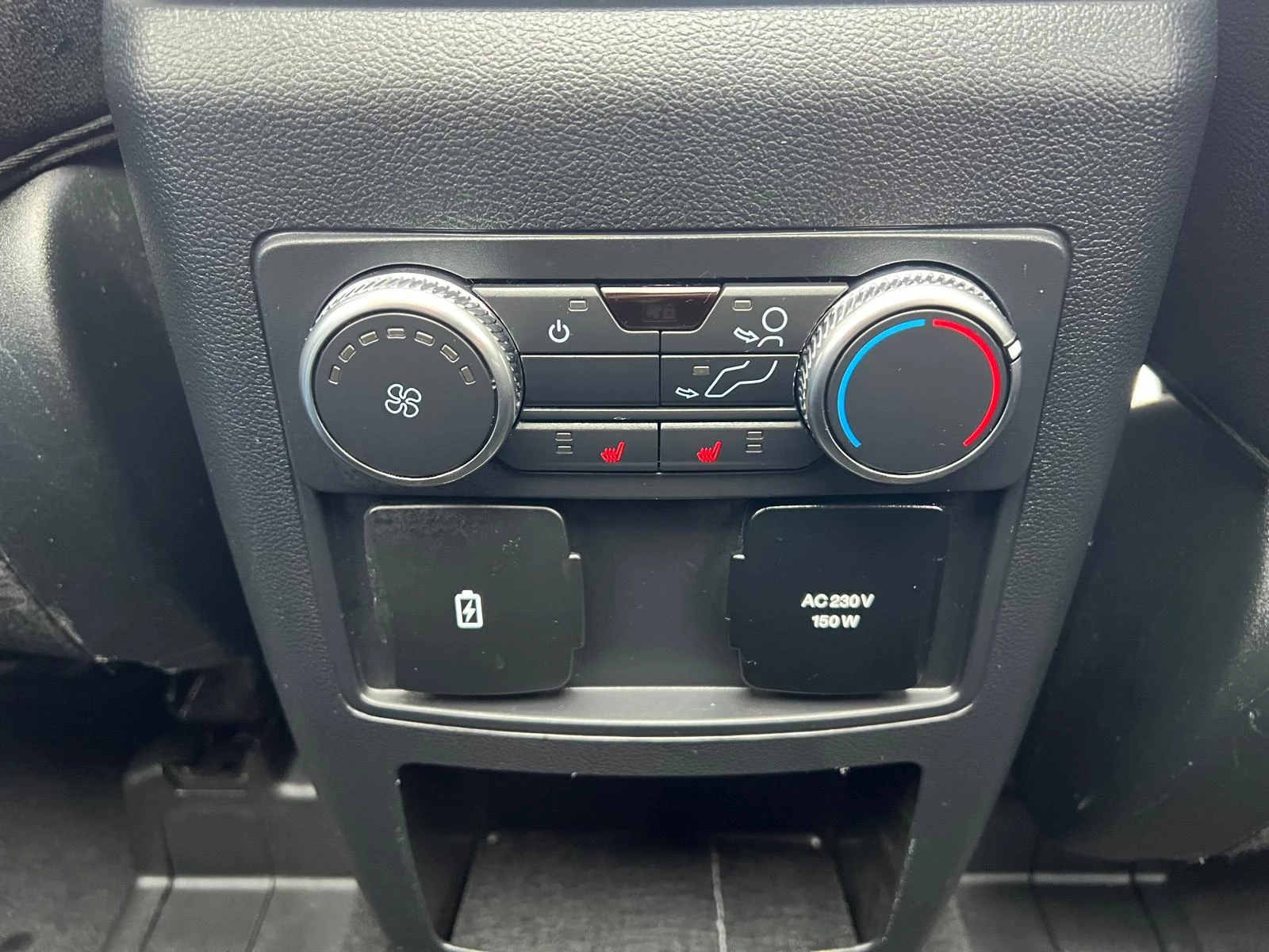Hoofdafbeelding Ford Explorer