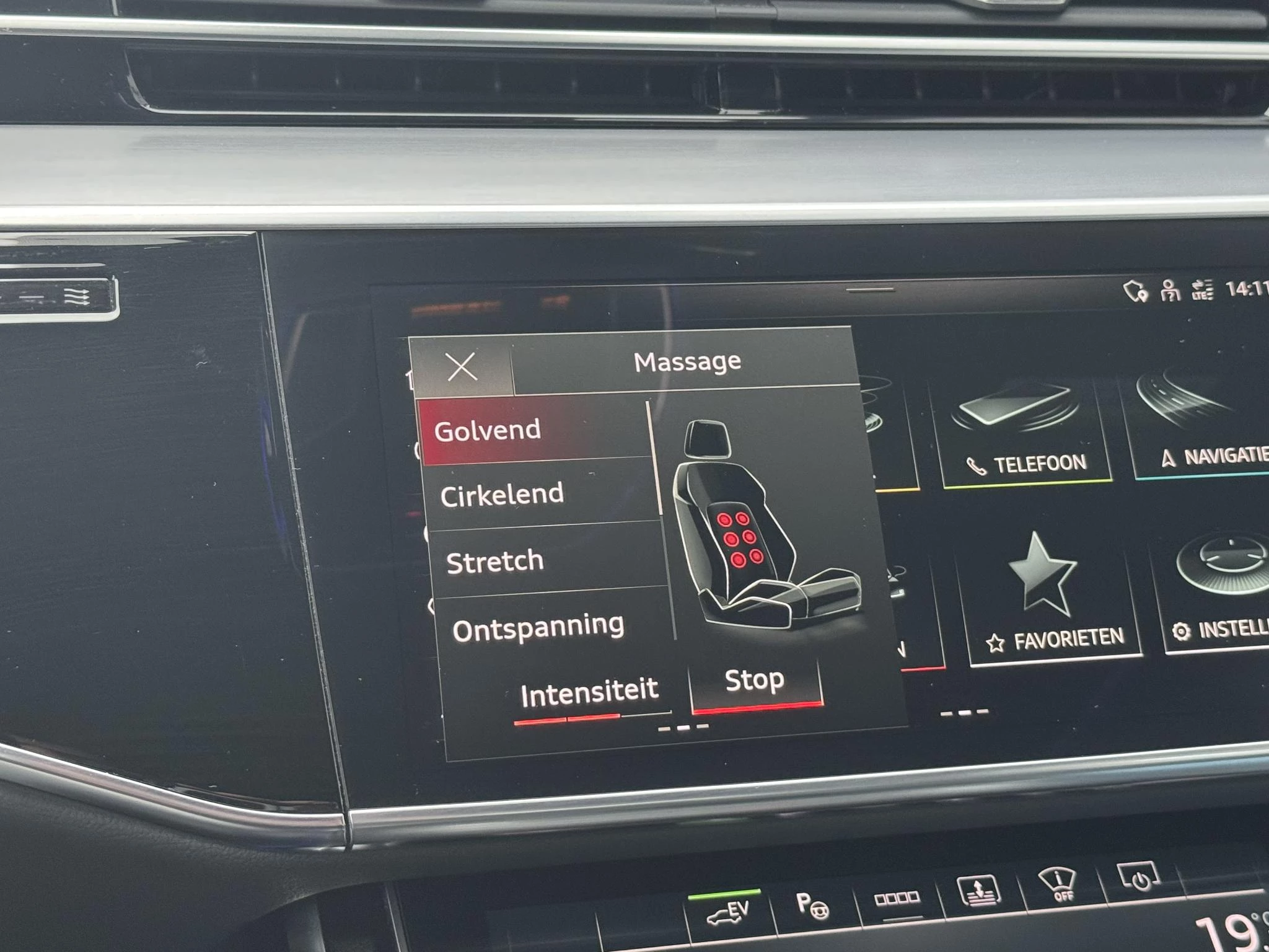 Hoofdafbeelding Audi A8