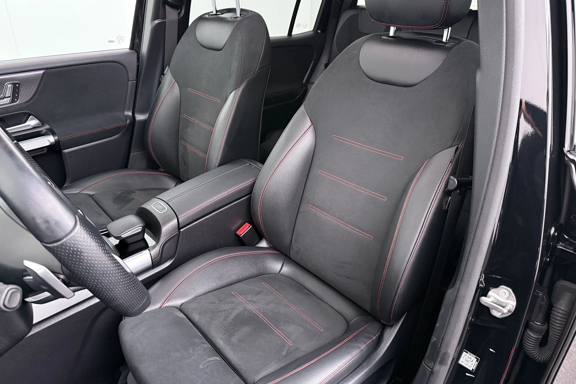 Hoofdafbeelding Mercedes-Benz EQB