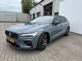 Volvo V60 2.0 B4 Plus Dark|ACC|Blis|Stoel/stuurverw.|trekh.|PAS V/A|