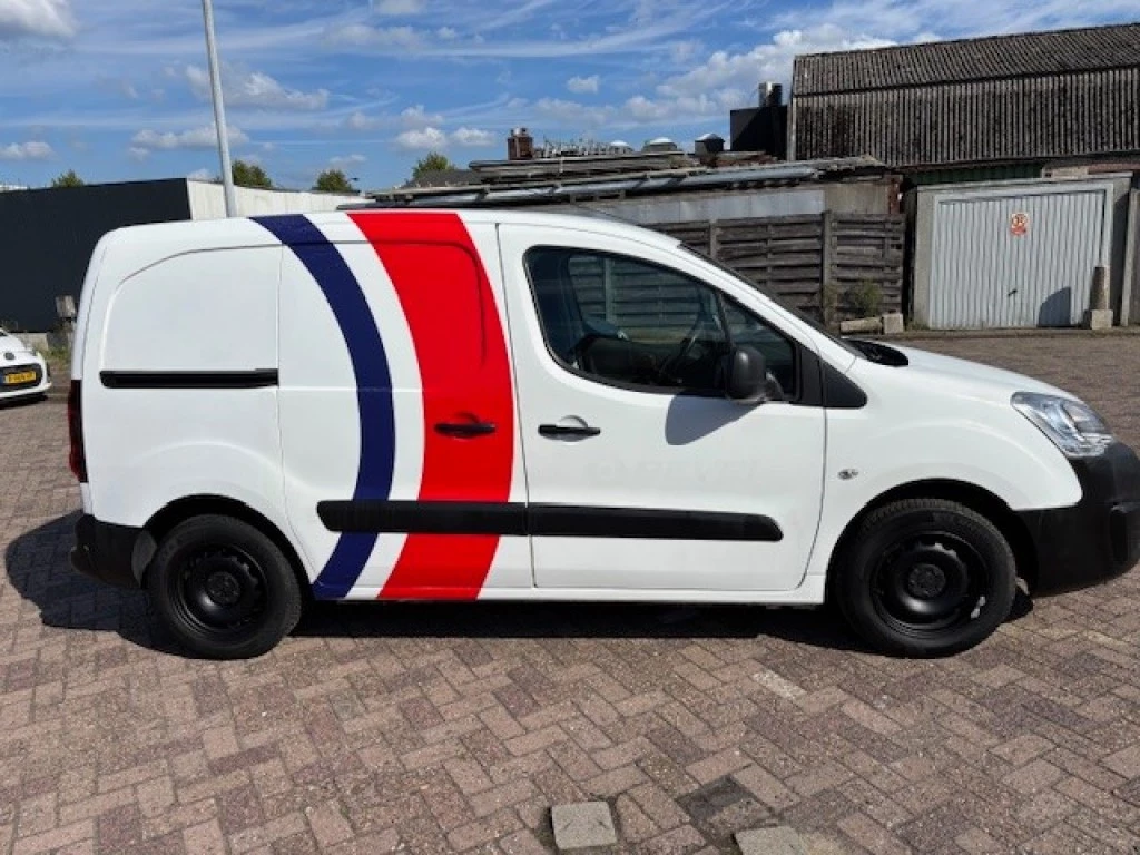 Hoofdafbeelding Peugeot Partner