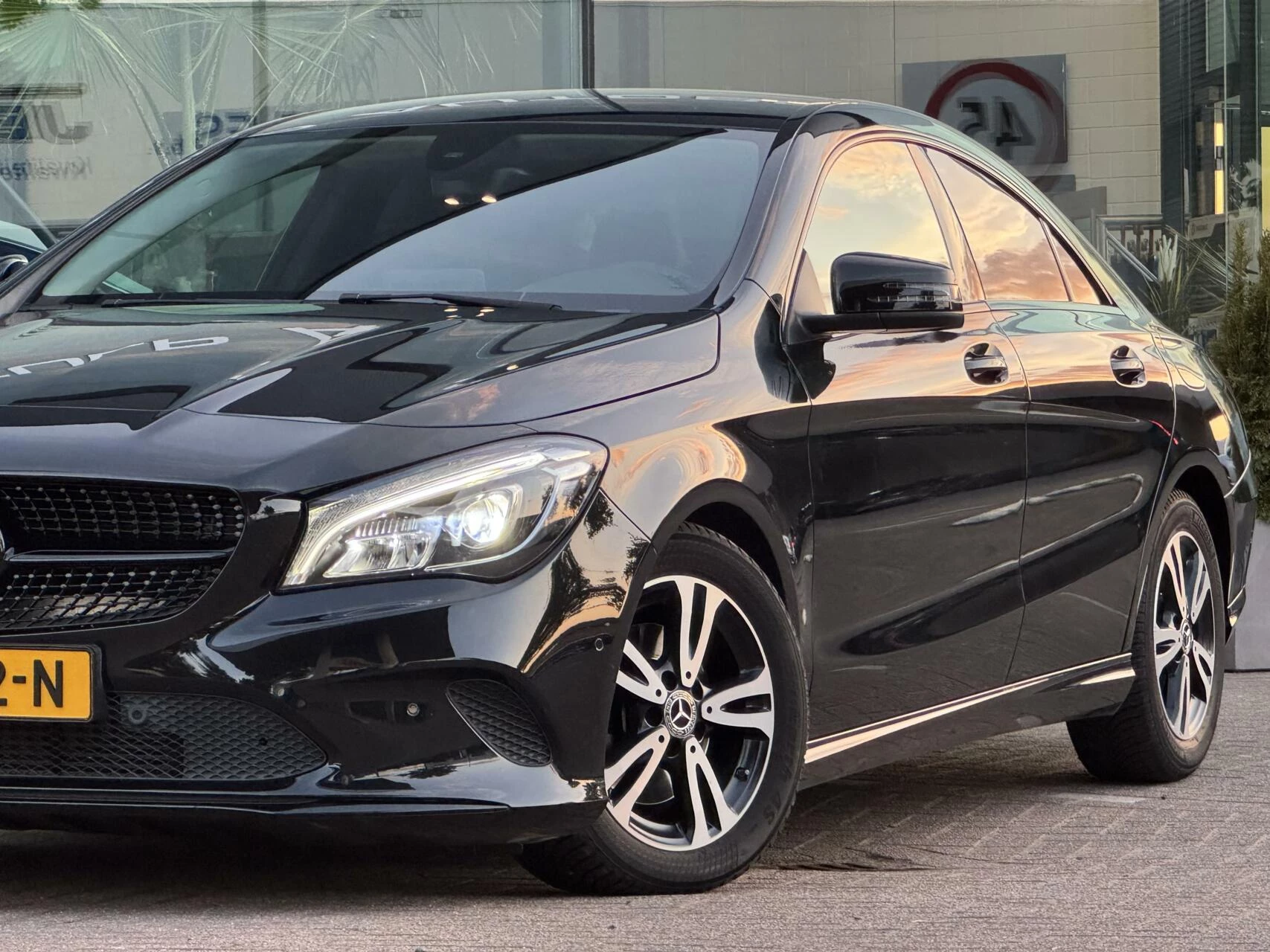 Hoofdafbeelding Mercedes-Benz CLA