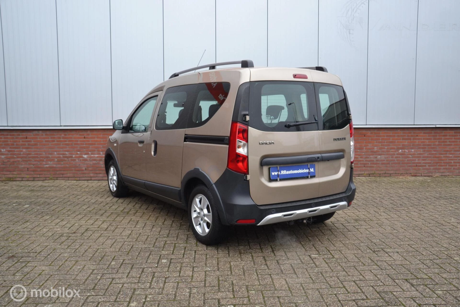 Hoofdafbeelding Dacia Dokker