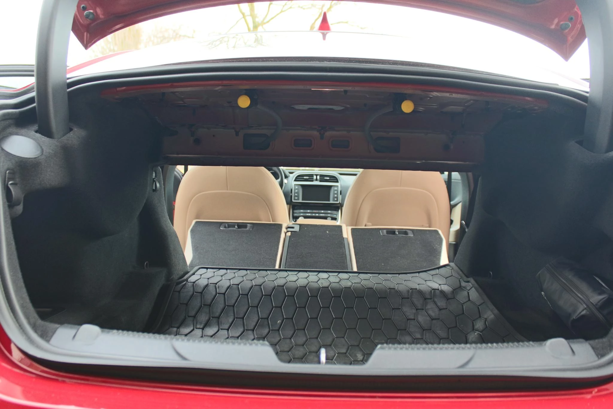 Hoofdafbeelding Jaguar XE