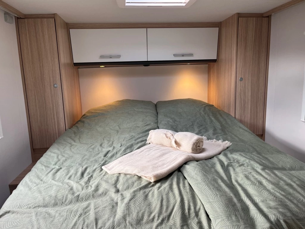 Hoofdafbeelding Sunlight V69 Adventure Ed. Queensbed Zonnepaneel