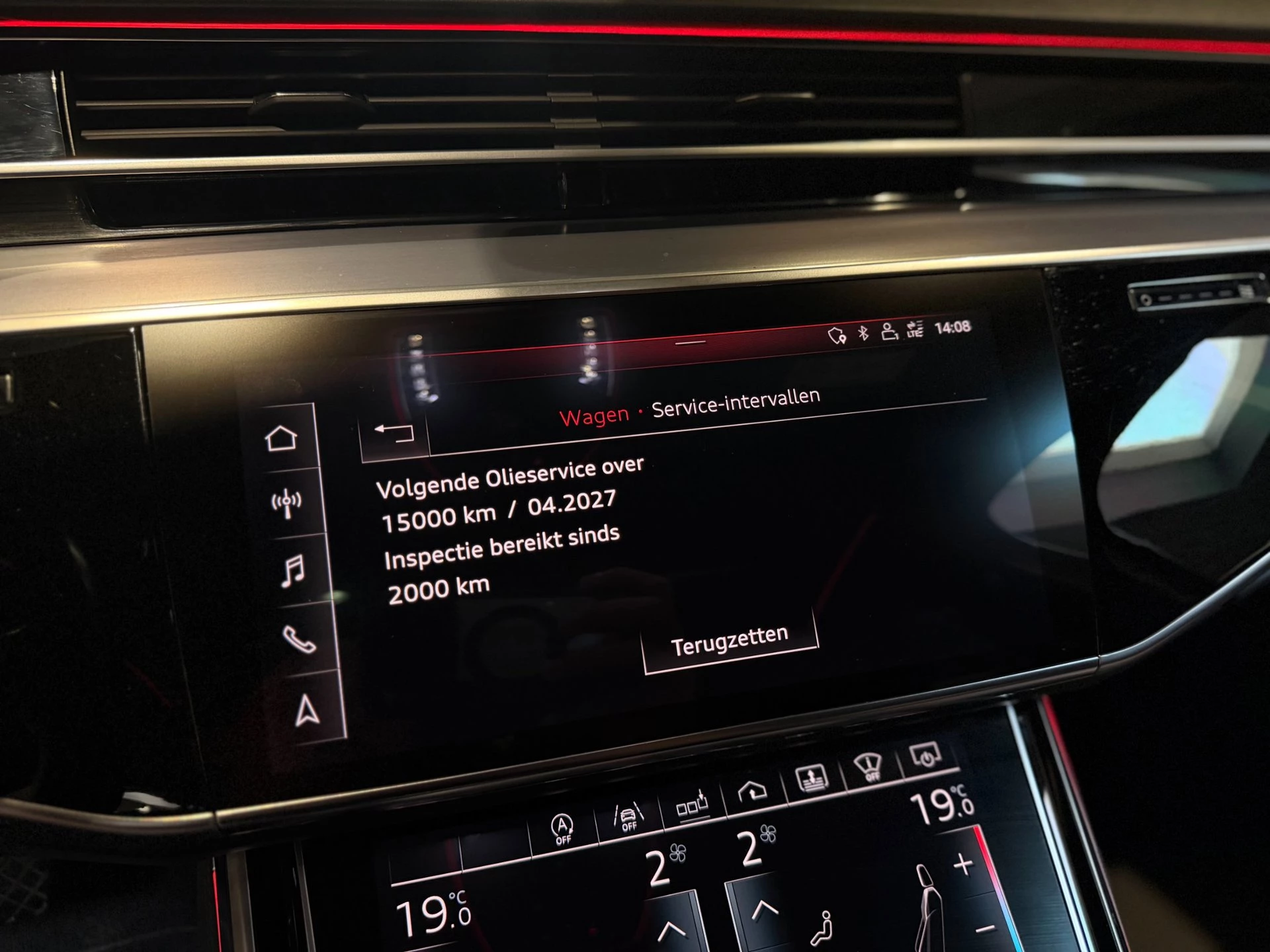 Hoofdafbeelding Audi A8