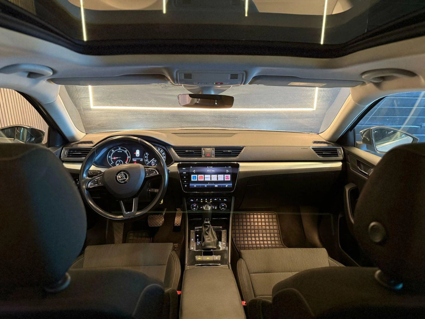 Hoofdafbeelding Škoda Superb