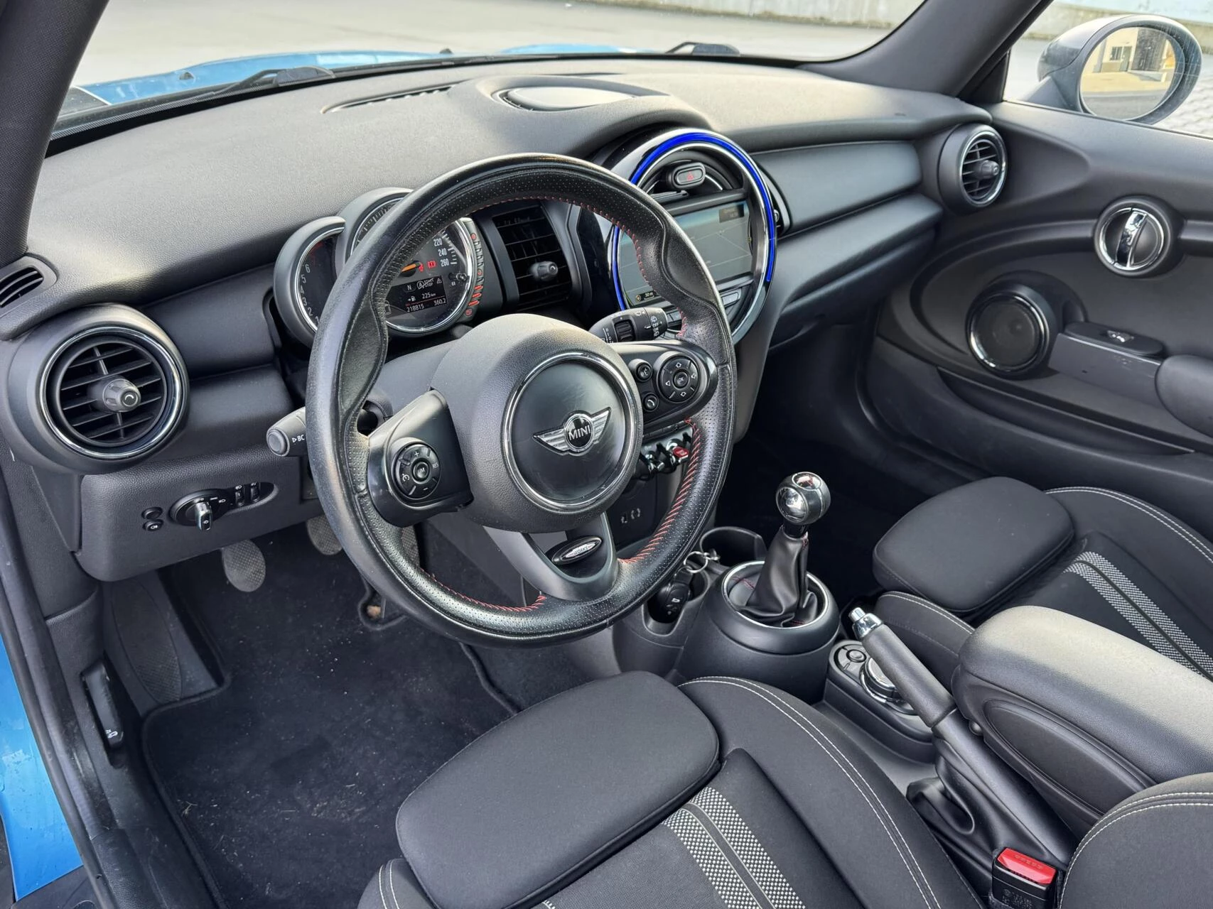 Hoofdafbeelding MINI One